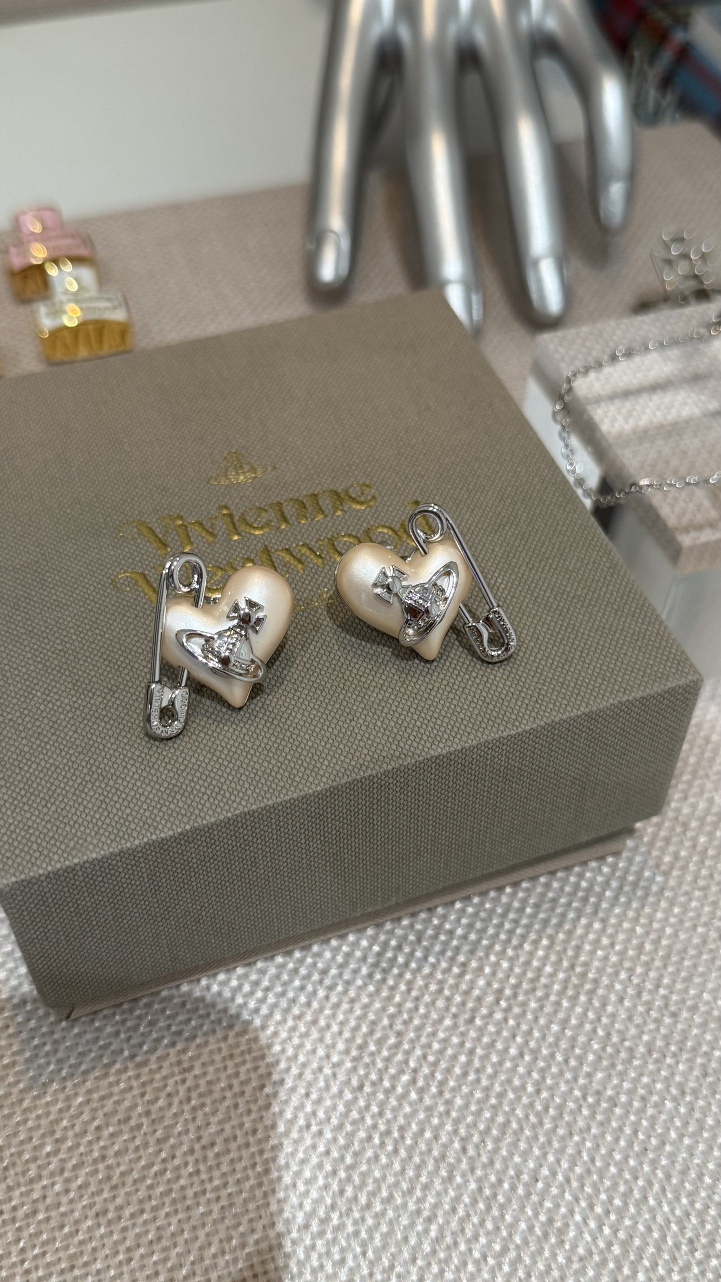 비비안웨스트우드 귀걸이 64959 Vivienne Westwood Earrings