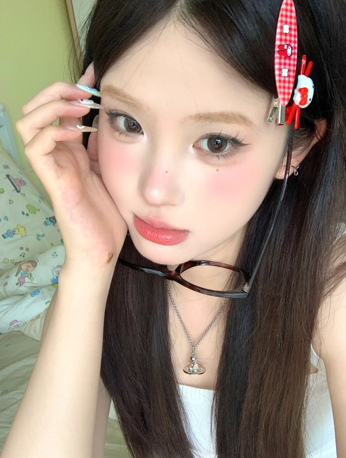 비비안웨스트우드 3D 투명 크리스탈 플래닛 토성 실버 목걸이 64967 이미지 4