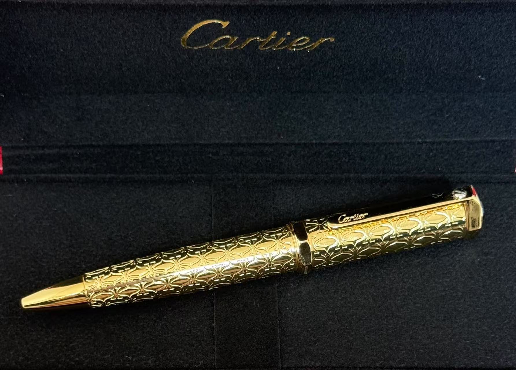 Cartier Luxury Designer Handbag Shoulder Crossbody Bag crafted in 4