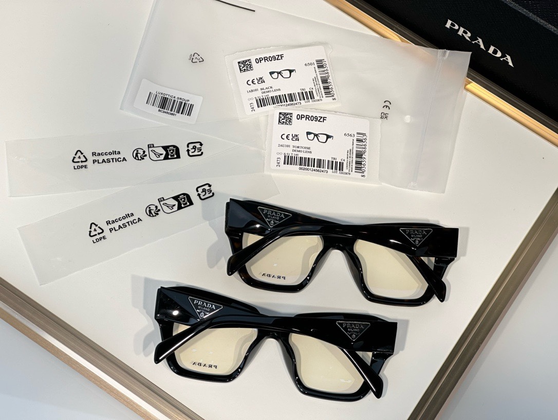 Prada Sunglasses VPR