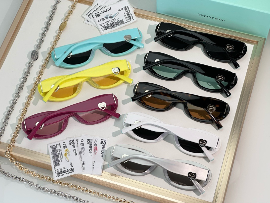  TIFFANY & CO.
MODELOTF4221F
实物美呆
品质保证
锁住品味
