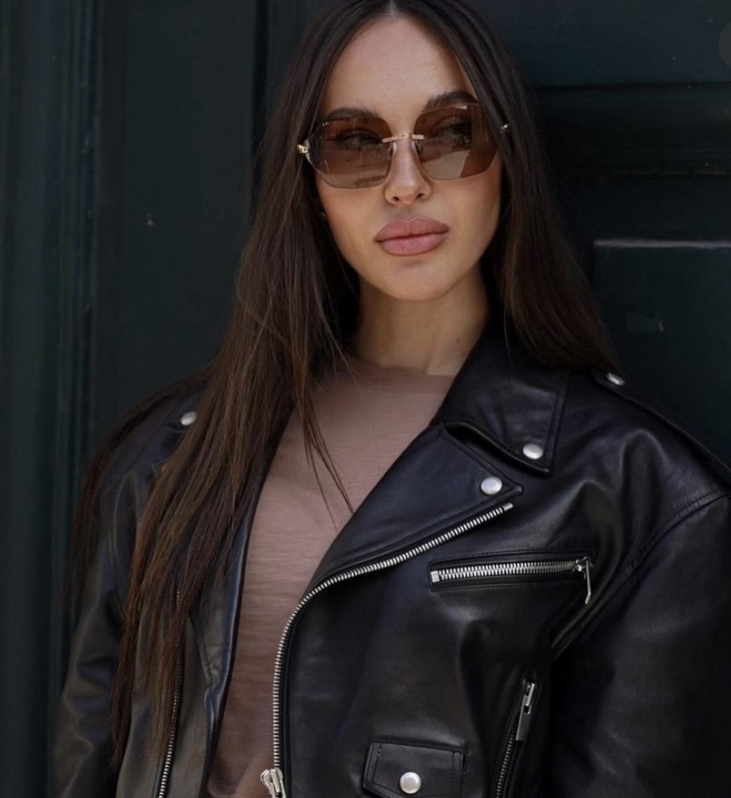 Prada Sunglasses SPR