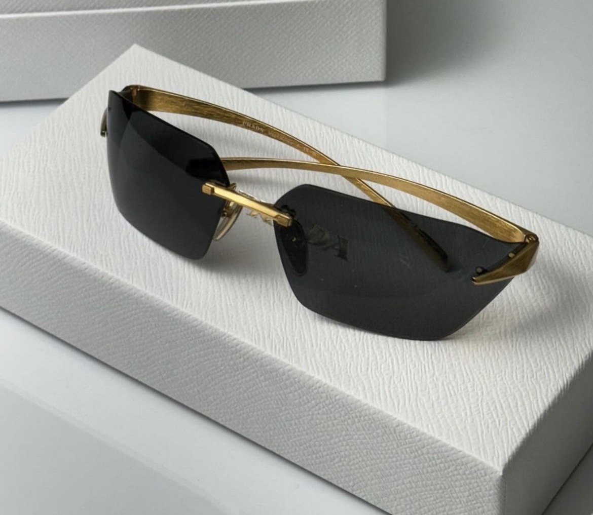 Prada Sunglasses SPR
