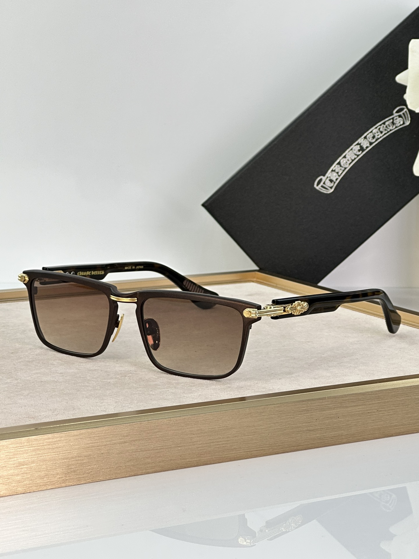 Chrome Hearts Sunglasses Brown Frames for Men and Women, UV Protection 2 i1711274322 1105 2