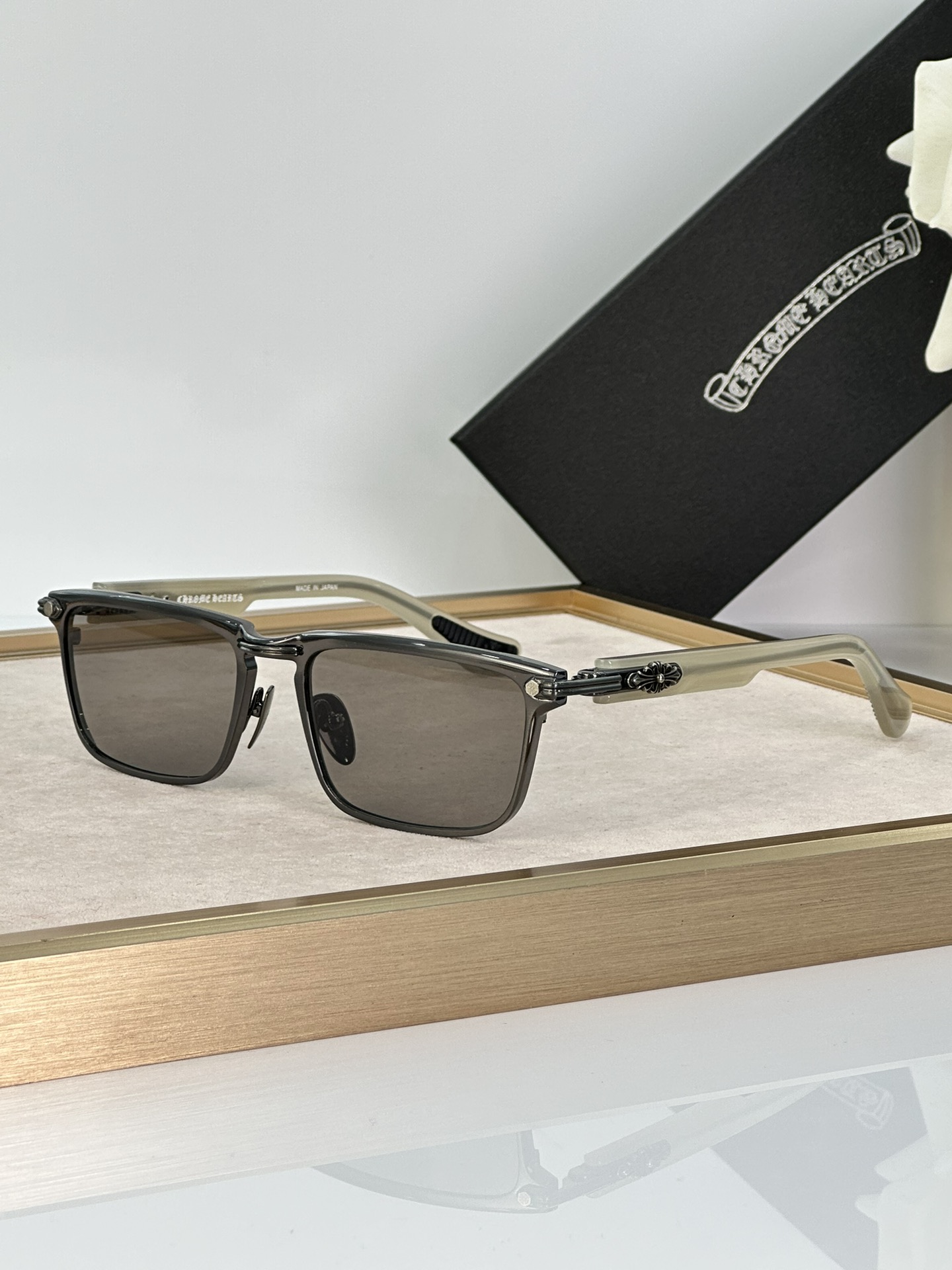 Chrome Hearts Sunglasses Brown Frames for Men and Women, UV Protection 5 i1711274322 8884 4