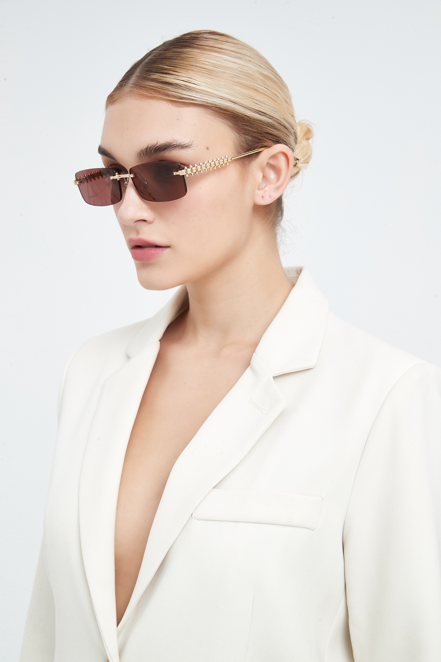 。 Cartier Mod：CT0604SSize：58-17-140