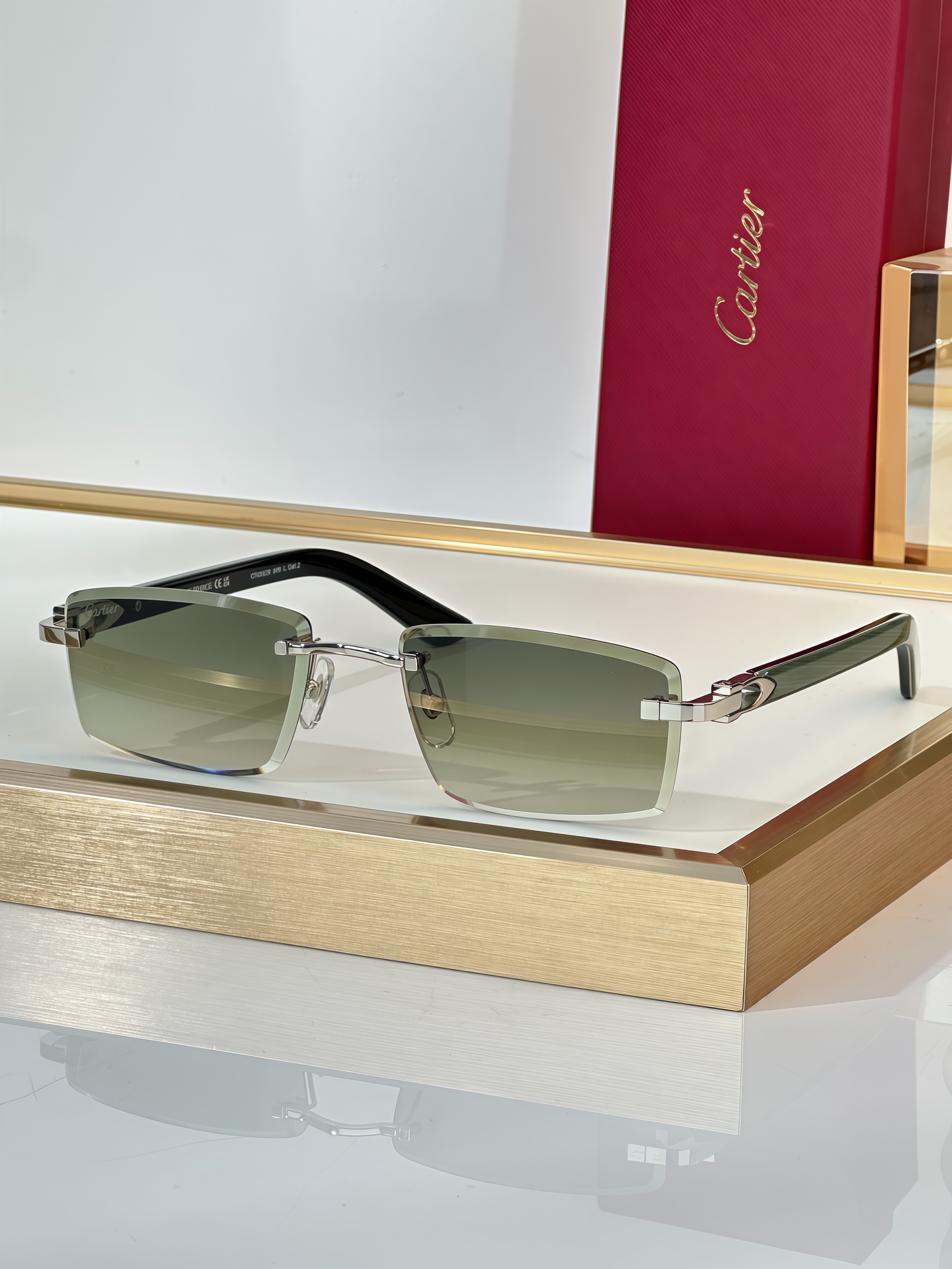 Cartier Signature c De Cartier