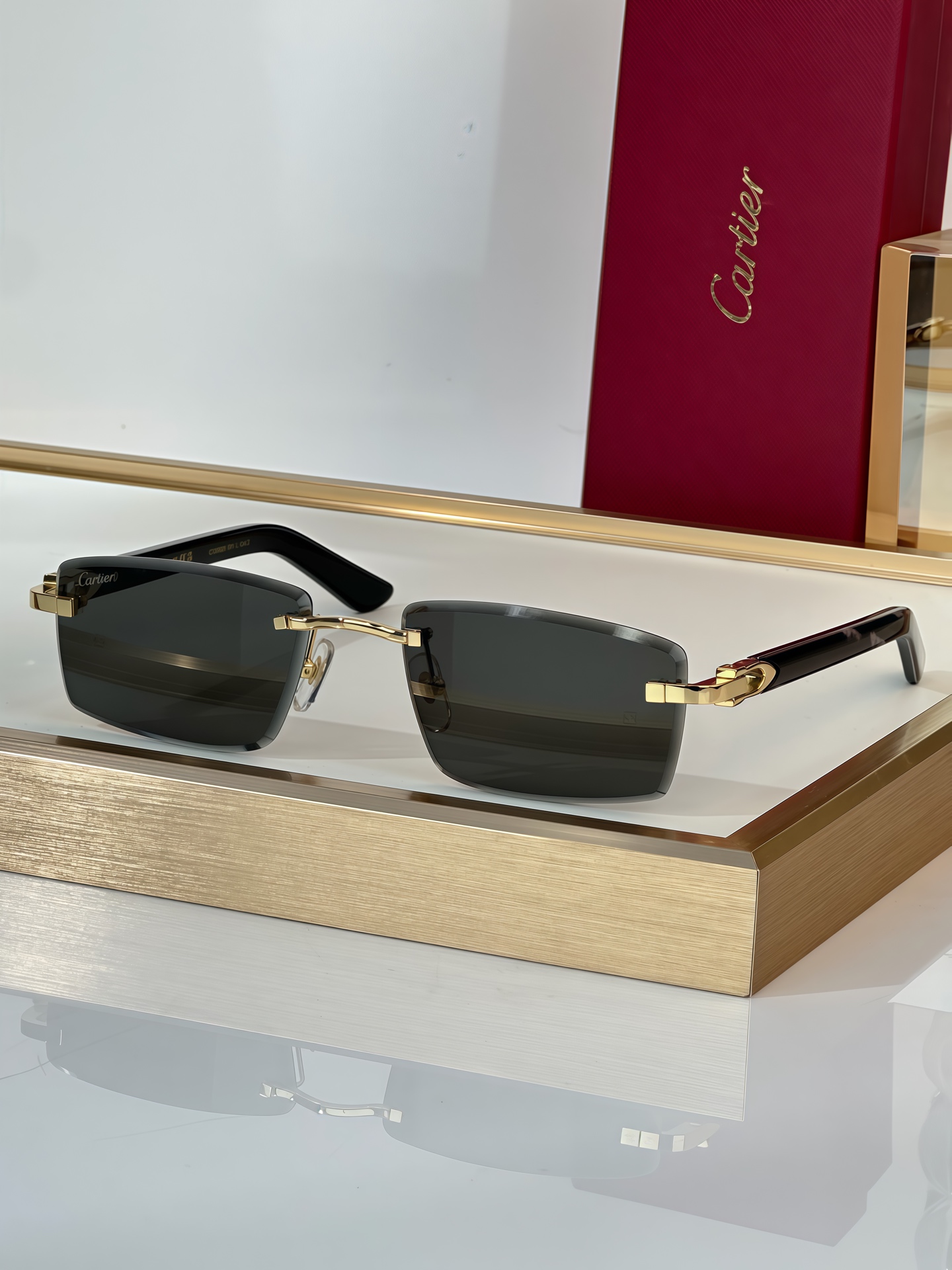 Cartier Signature c De Cartier