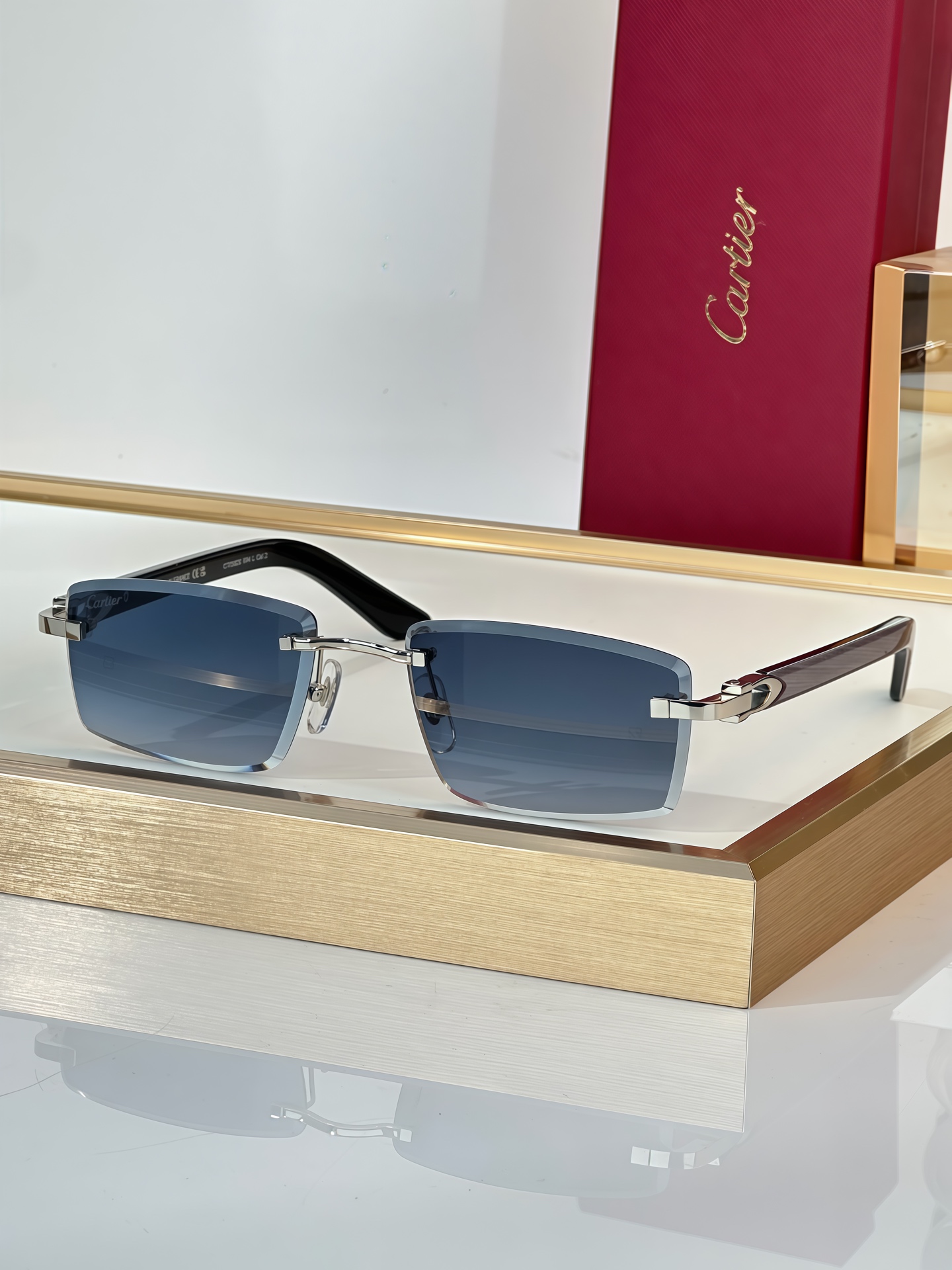 Cartier Signature c De Cartier