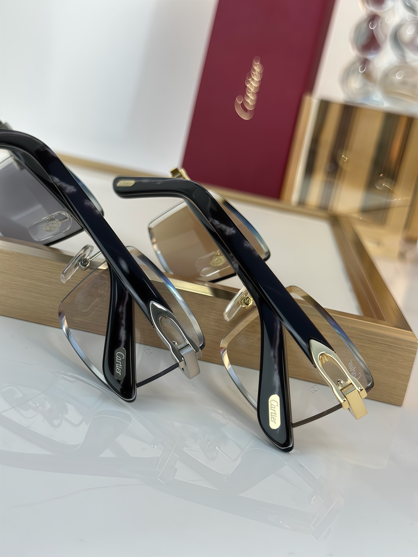 Cartier Signature c De Cartier
