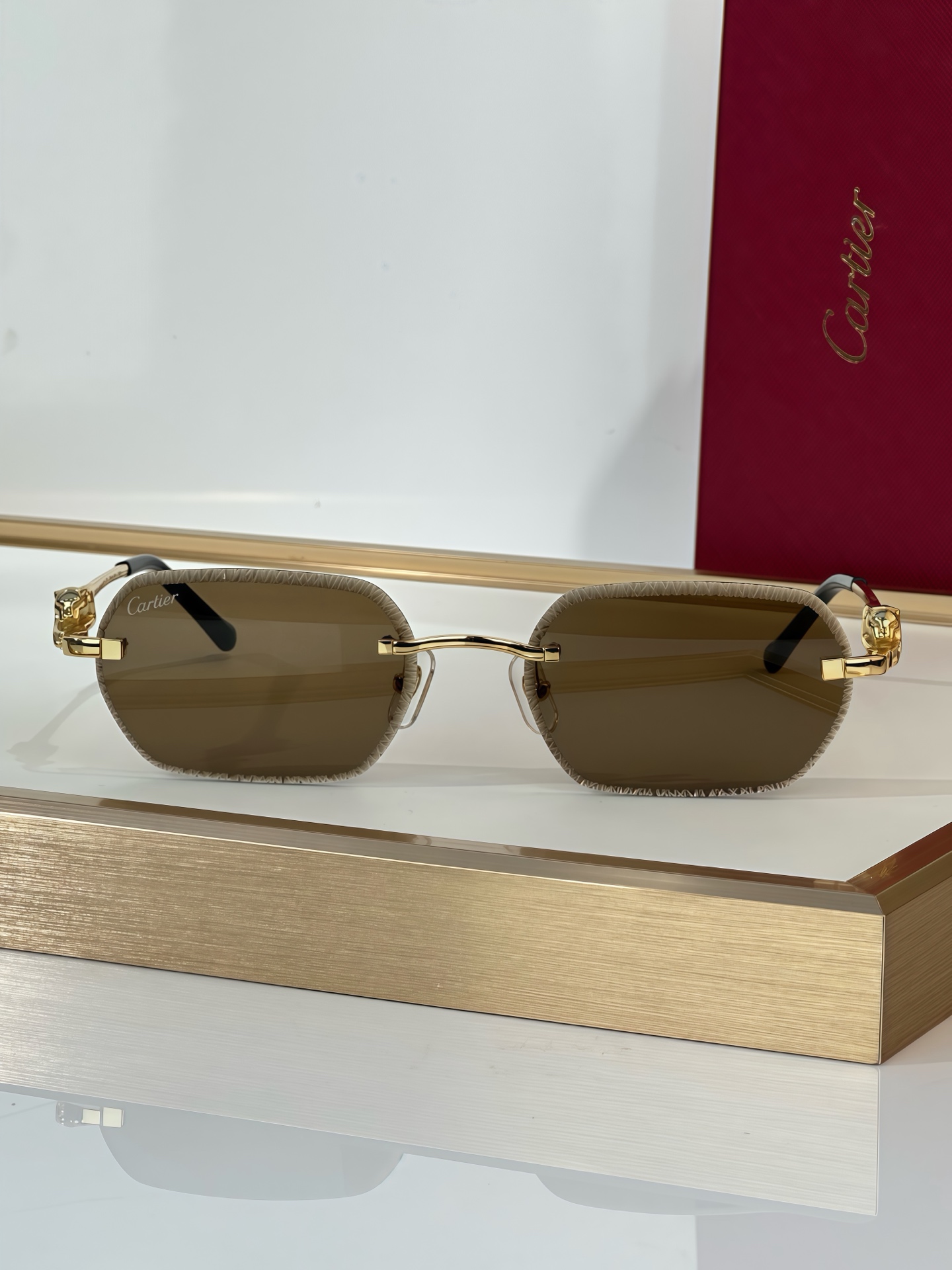 Cartier Signature c De Cartier