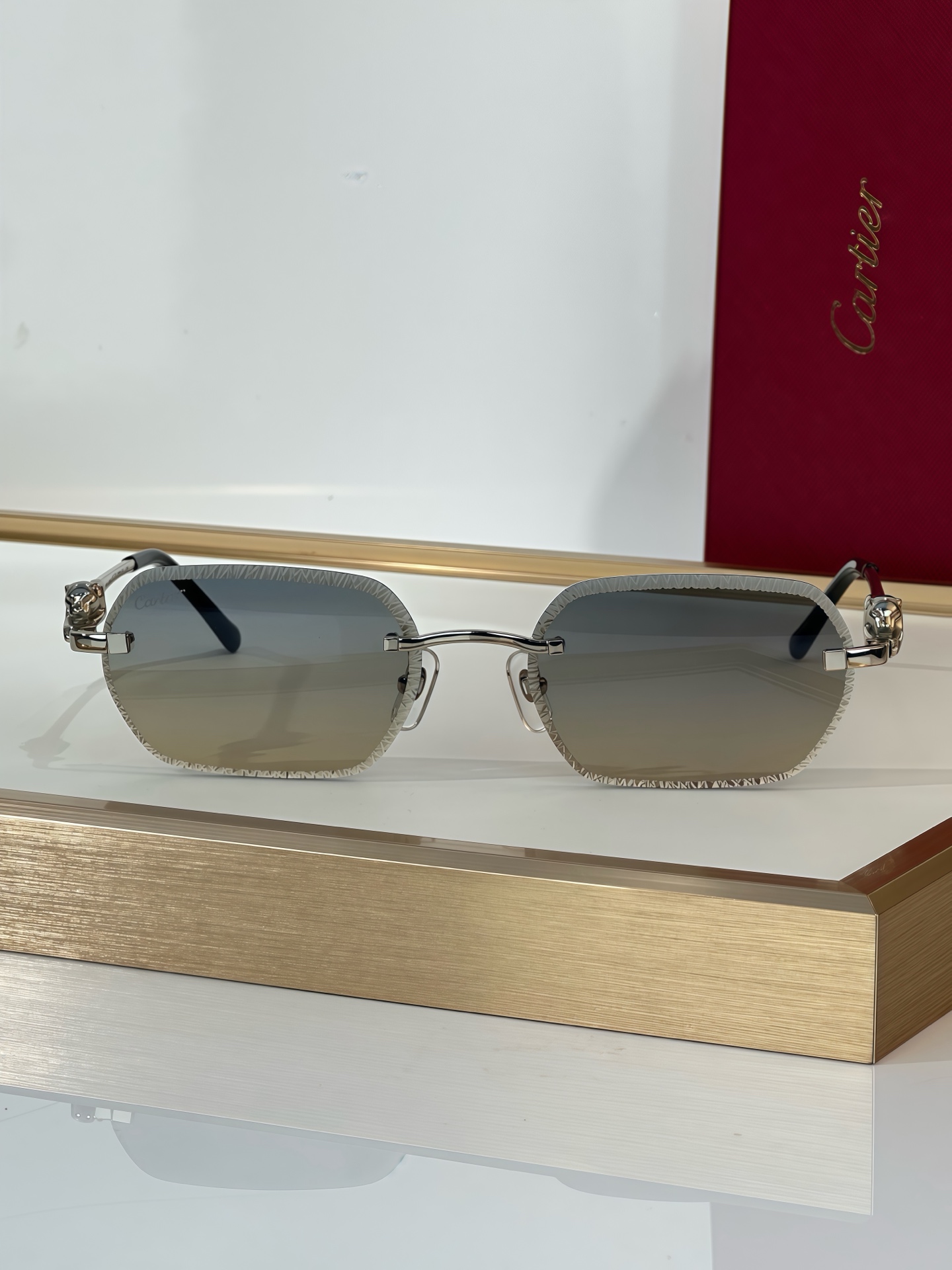 Cartier Signature c De Cartier