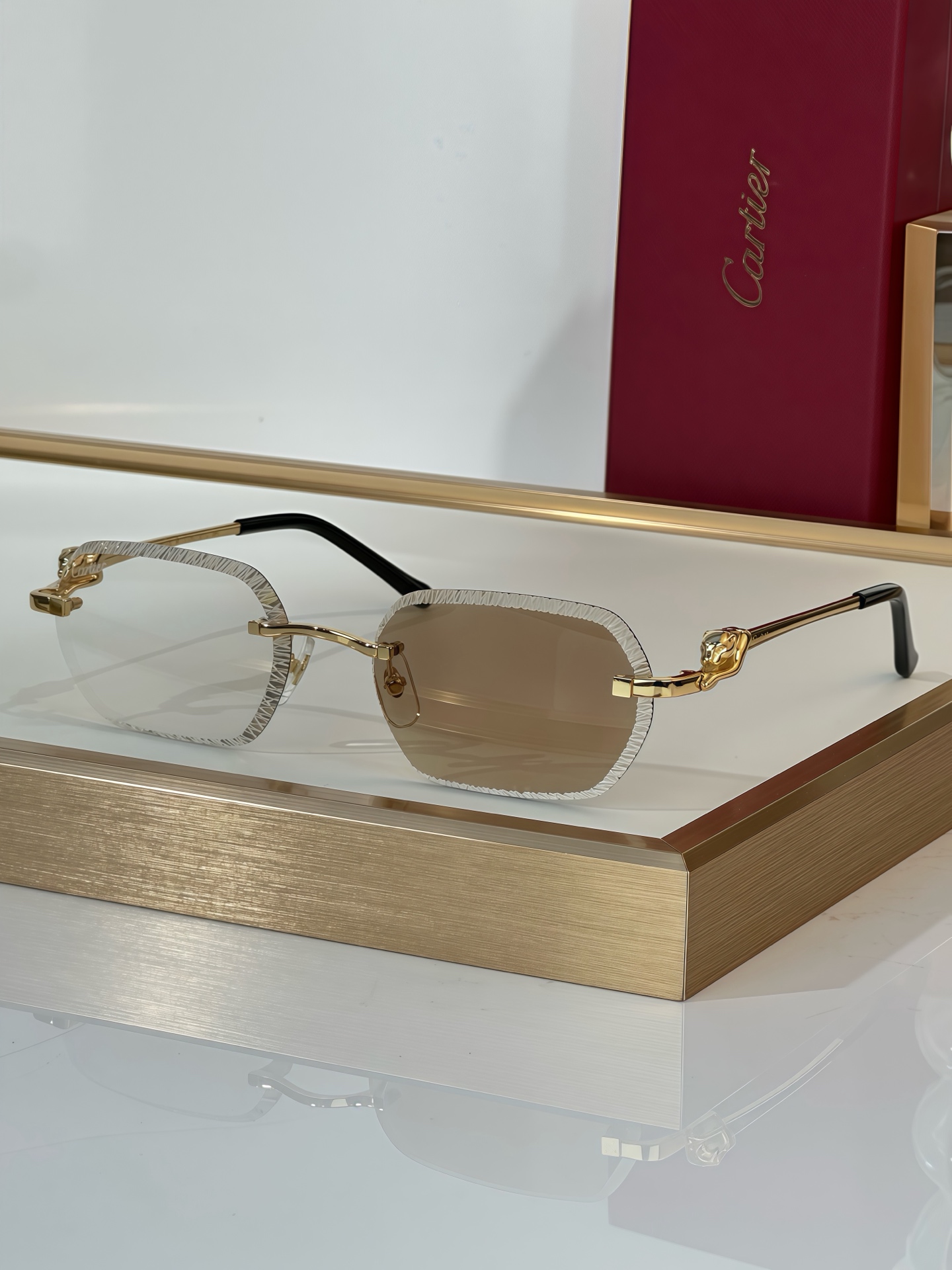 Cartier Signature c De Cartier