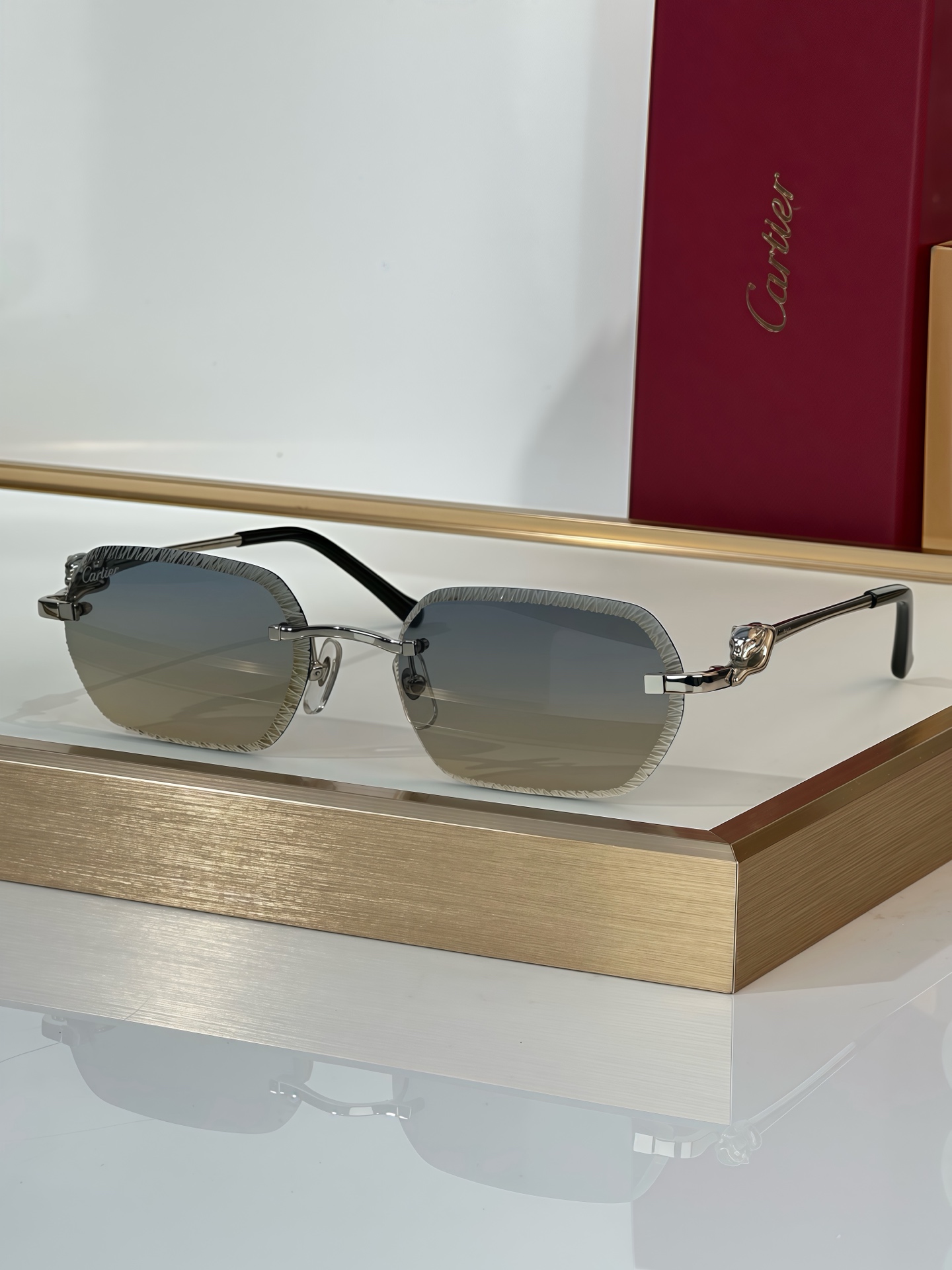 Cartier Signature c De Cartier