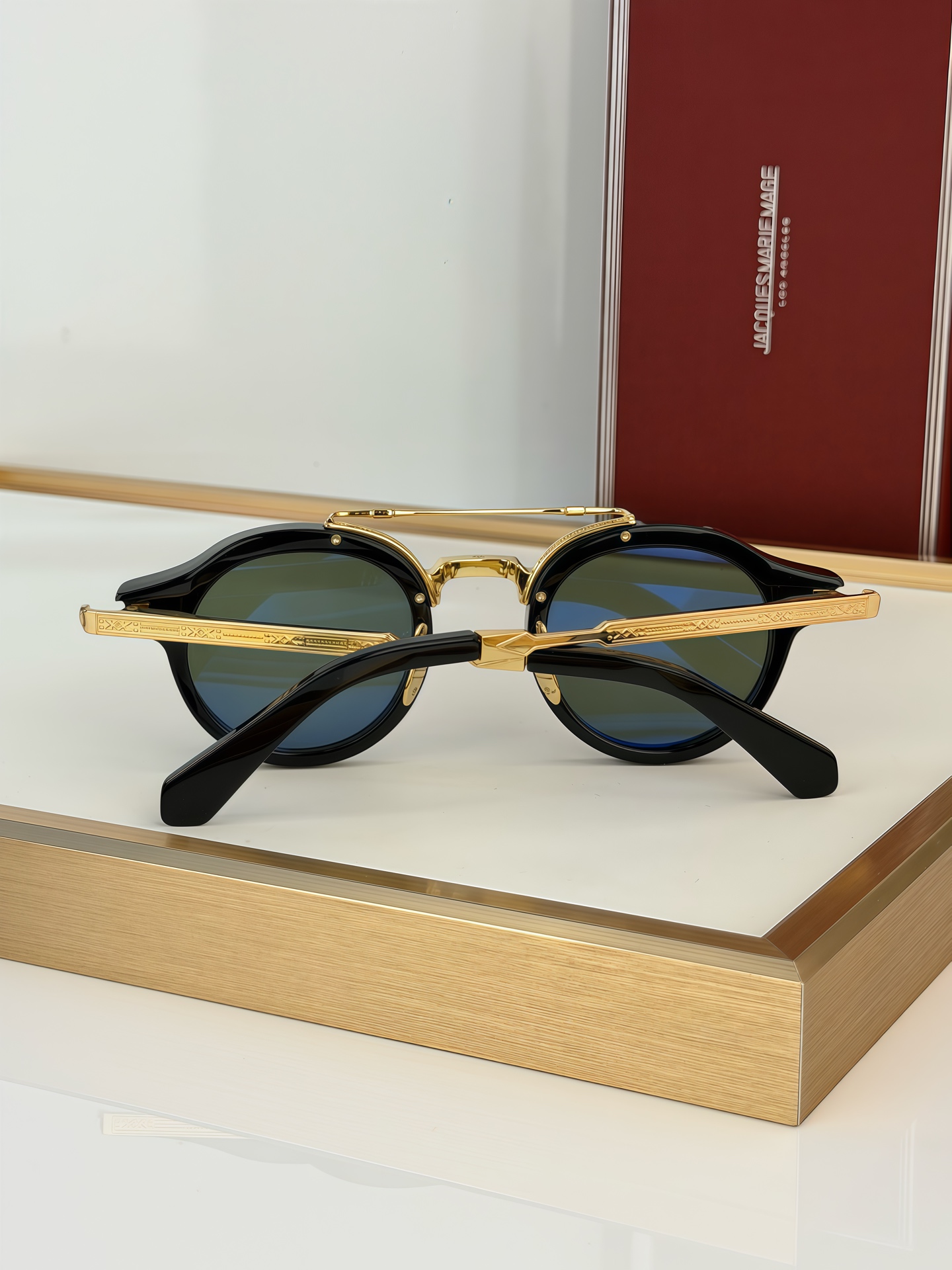Unknown original goods