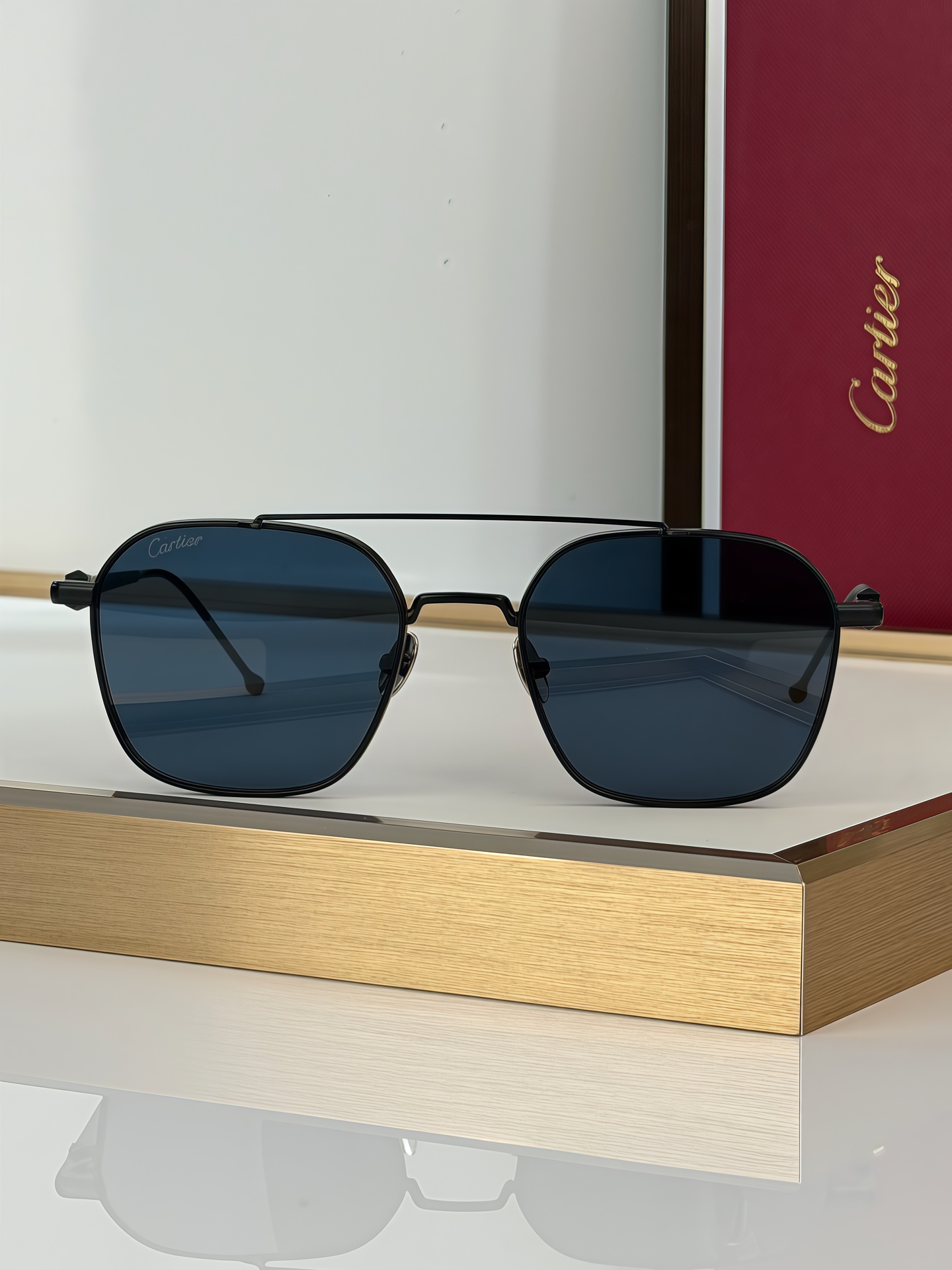 Cartier Première de Cartier CT0618S sunglasses: Inheriting classic aesthetics