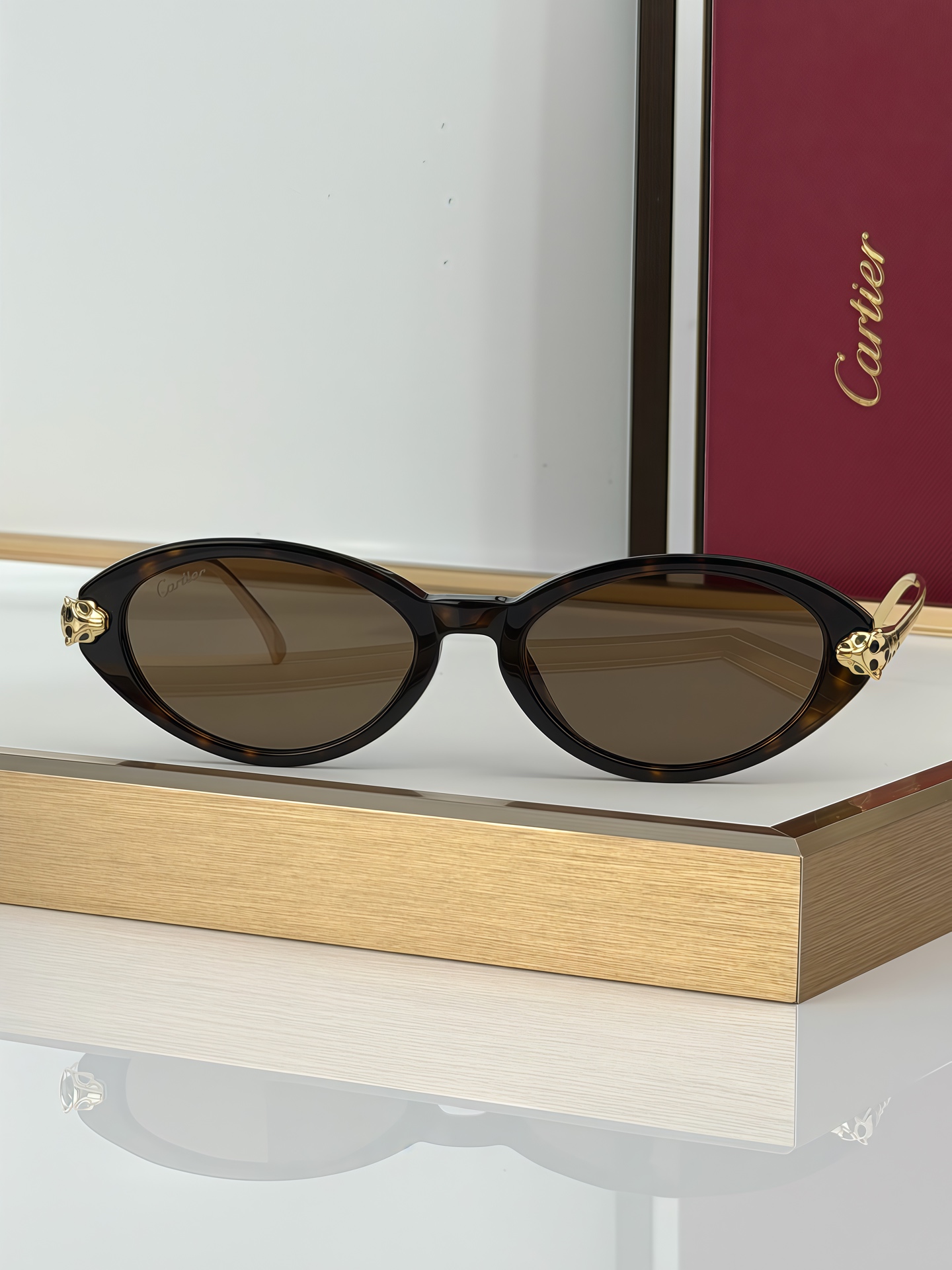 Cartier Cartier Panthère de Cartier Oval Sunglasses |mod：ct0634s 18K金电镀