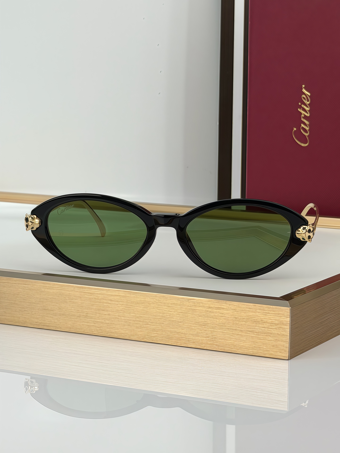 Cartier Cartier Panthère de Cartier Oval Sunglasses |mod：ct0634s 18K金电镀