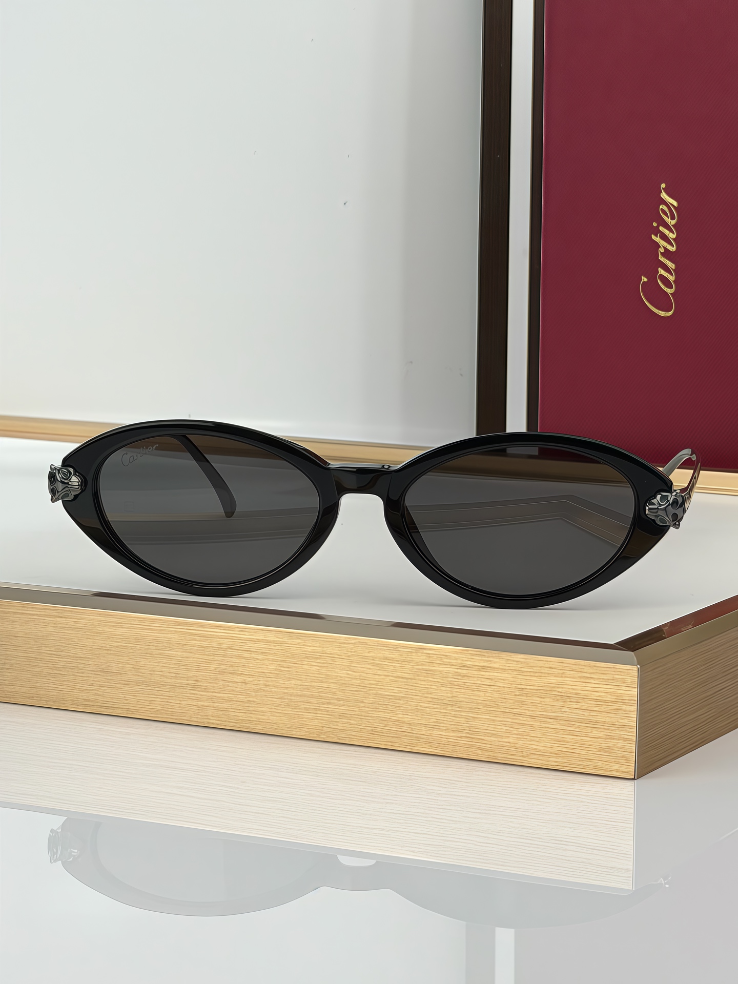 Cartier Cartier Panthère de Cartier Oval Sunglasses |mod：ct0634s 18K金电镀
