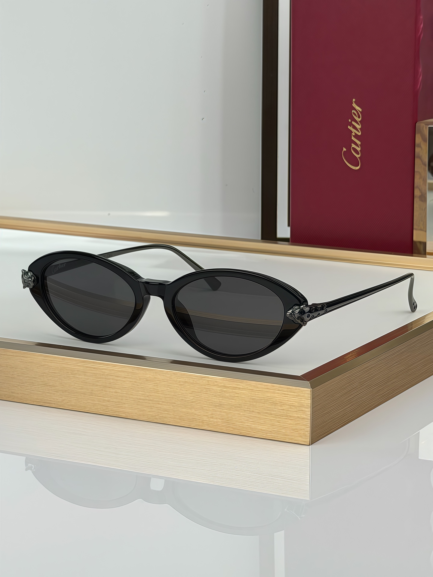 Cartier Cartier Panthère de Cartier Oval Sunglasses |mod：ct0634s 18K金电镀