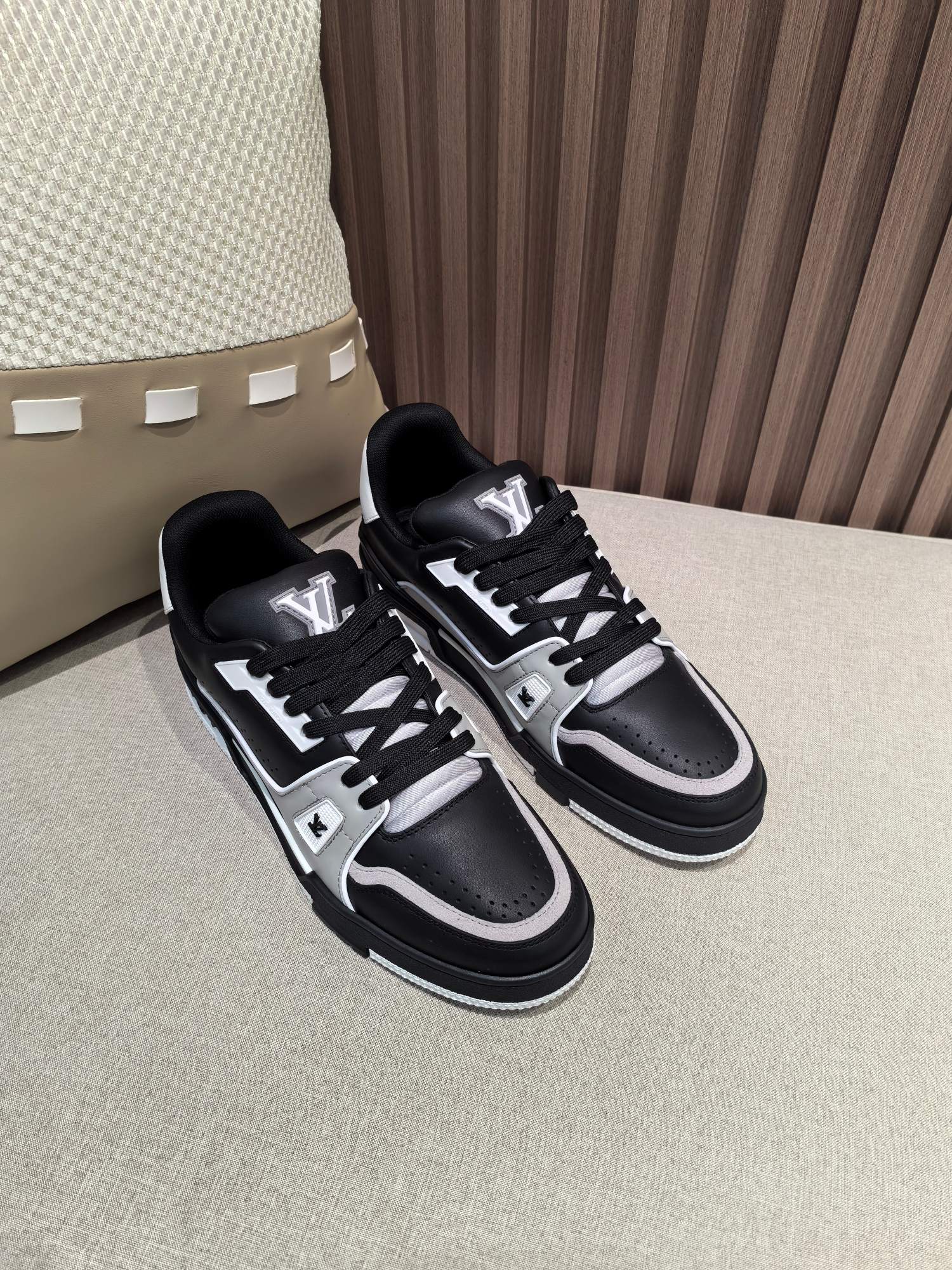Precio de fábrica p400@Black Cement [LV]🏀Zapatillas casuales de baloncesto de serie limitada para parejas👫 ¡Entrenado…