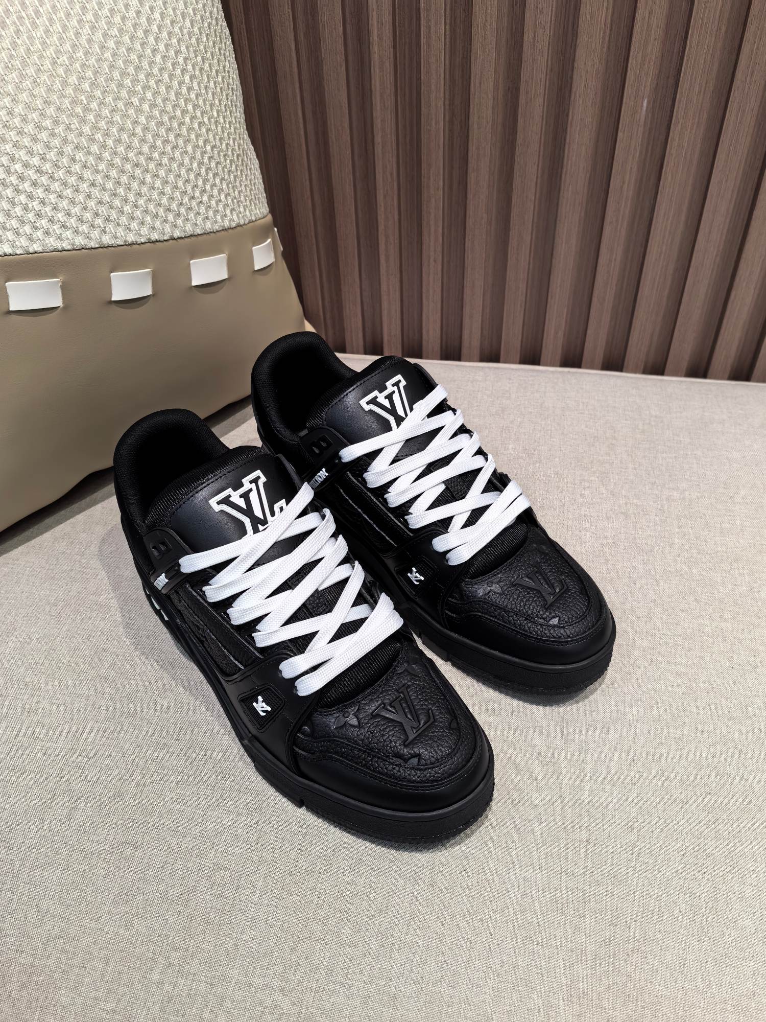 Precio de fábrica p400@, cemento negro [LV]🏀Zapatillas casuales de baloncesto de serie limitada para parejas👫 ¡Entren…