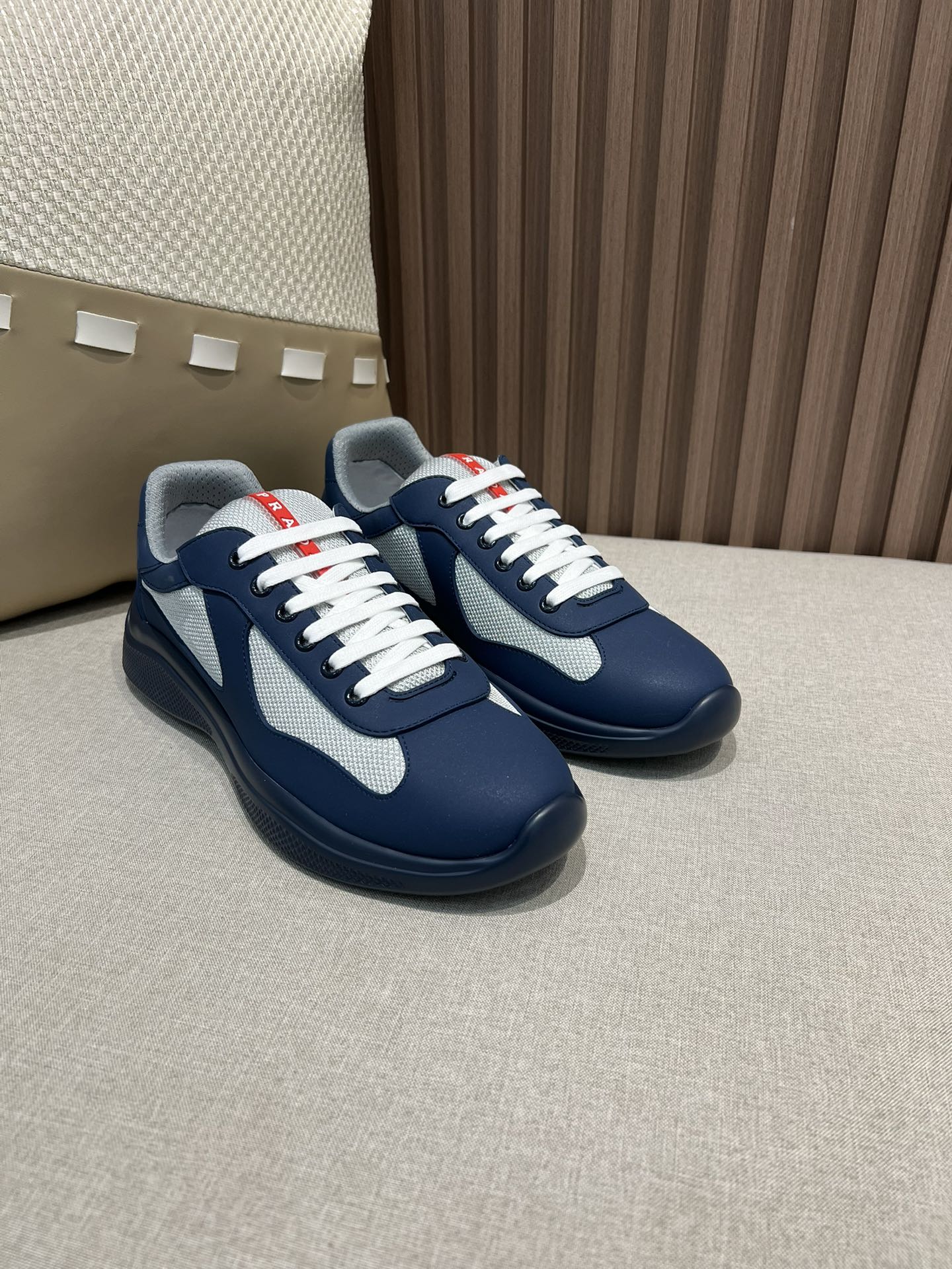 Precio de fábrica p350 @, modelo para hombre👦🏻versión superior𝐏𝐑𝐀𝐃𝐀 America's Cup, las zapatillas para correr de…