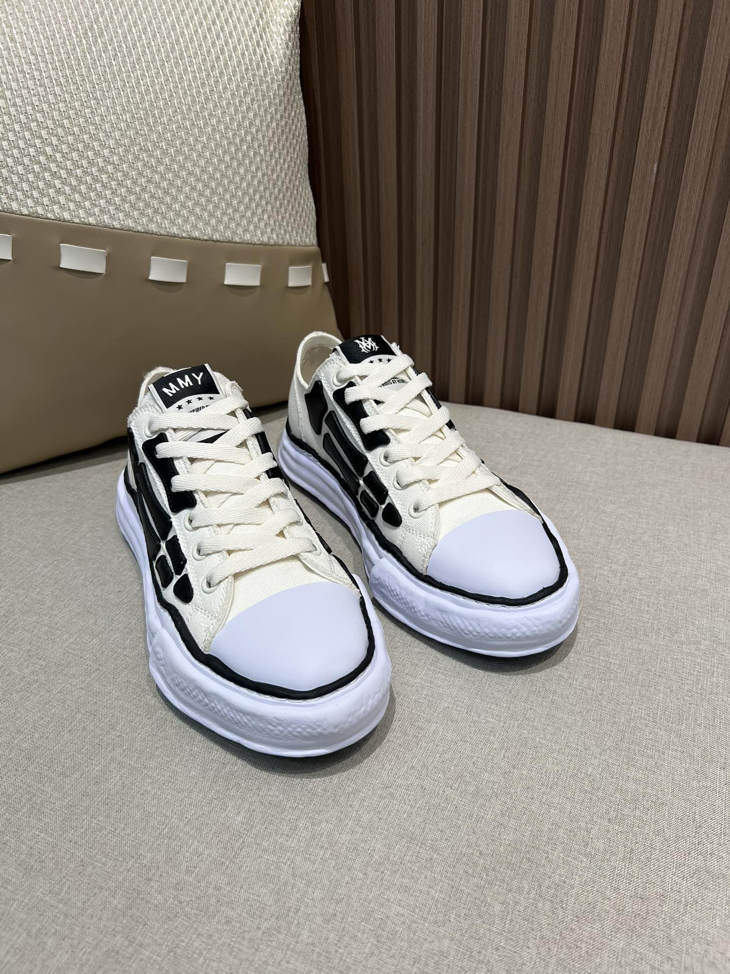 Precio de fábrica p320 @, modelo de pareja 👩‍❤️‍👨 (caja de avión ✈️ embalaje 📦) Zapatos para disolver hues…