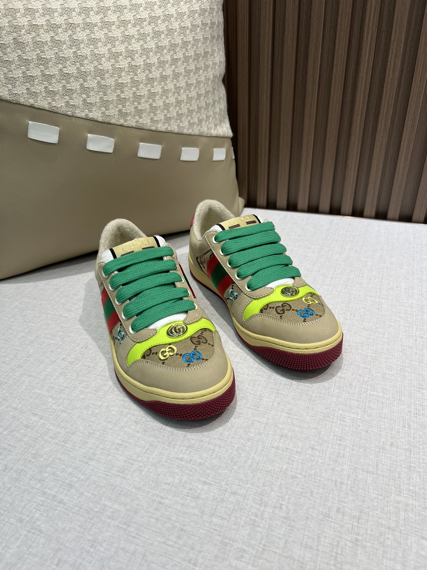 Precio de fábrica p280@, modelo para hombre👦🏻Serie Gucci Screener modelos de pareja para hombre y mujer‼ ️ El nombre …