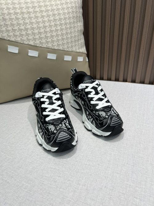 Dior Chrono Sneakers White and Black Mesh Fabric and Leather-Effect Details 1 Dior Chrono Sneakers White and Black Mesh Fabric and Leather-Effect Details