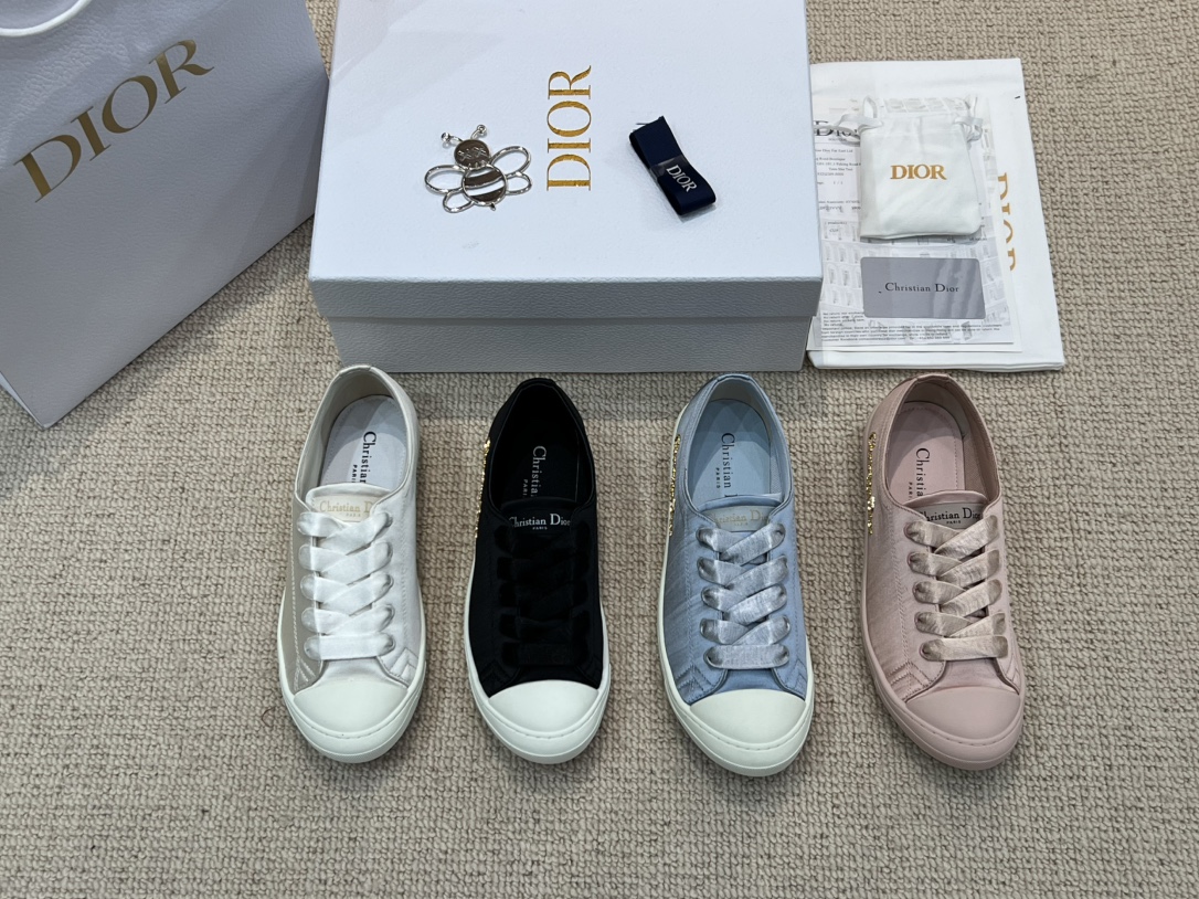 Zapatillas estrella colección 4️⃣ colores @260
