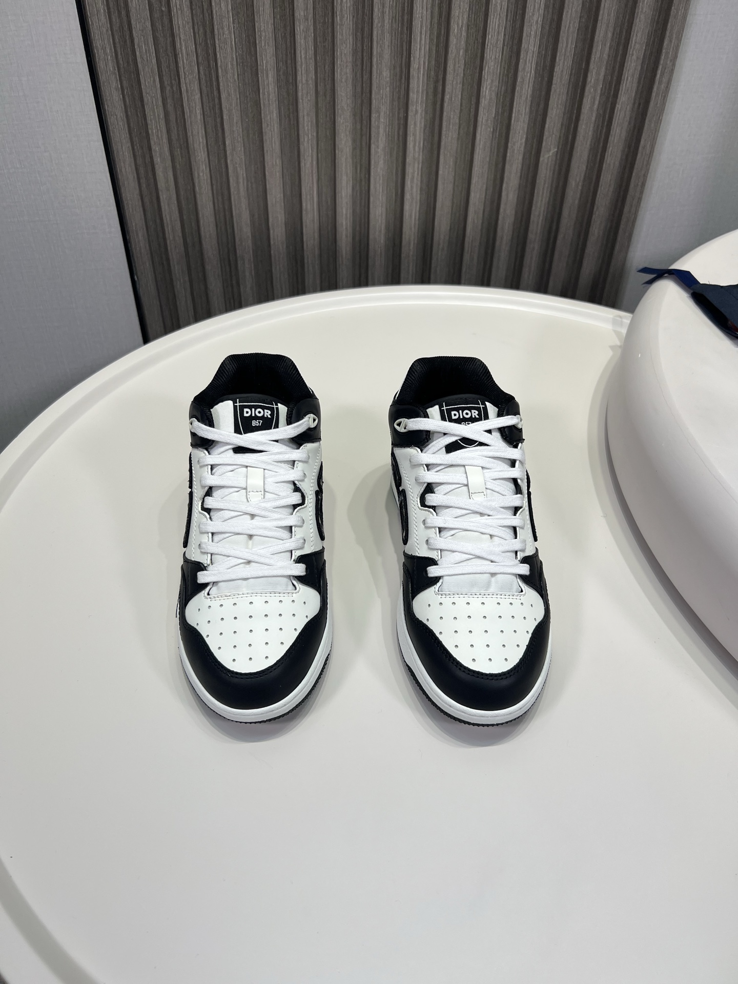 Precio de fábrica Modelo de pareja💏 Serie Dio* Dior B57 Modelo de pareja Calzado deportivo casual Zapatos de skate CD …
