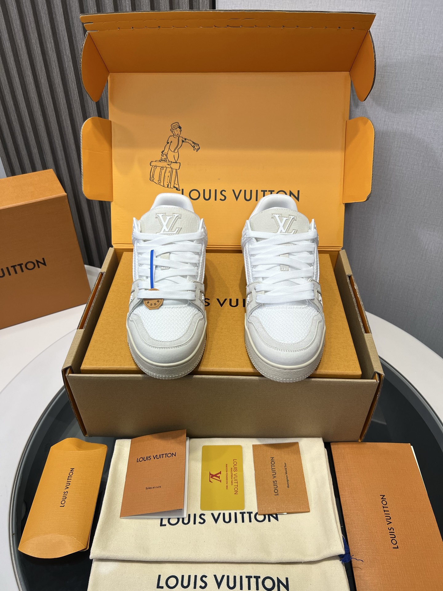 Precio de fábrica p400 @, estilo de pareja 👩‍❤️‍👨El nuevo producto de L LV Louis ~ Los nuevos productos de la tempora…
