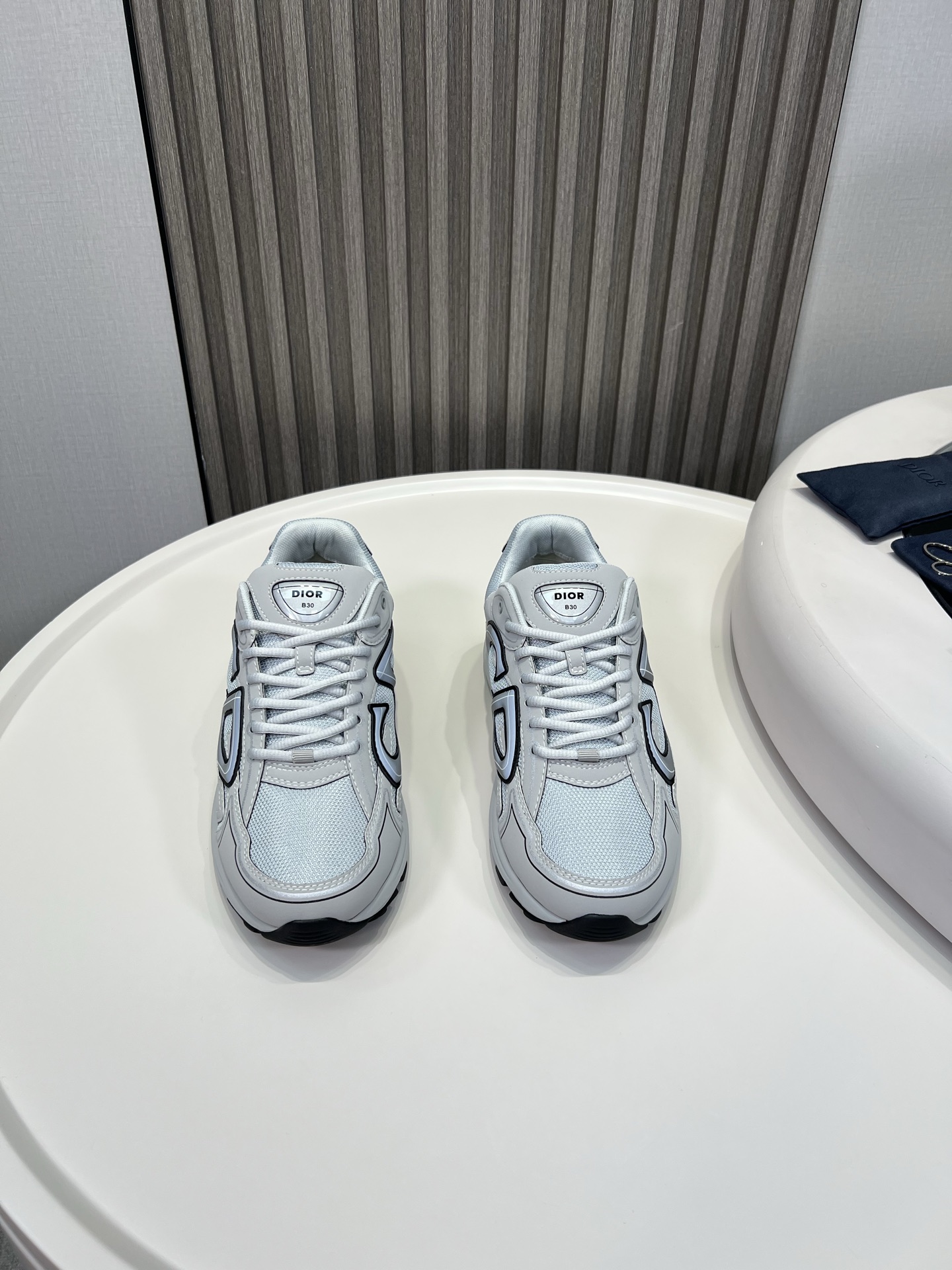 Precio de fábrica p300@, modelo de pareja👫versión superior💥Esta zapatilla B30 Countdown es el nuevo producto clásico …