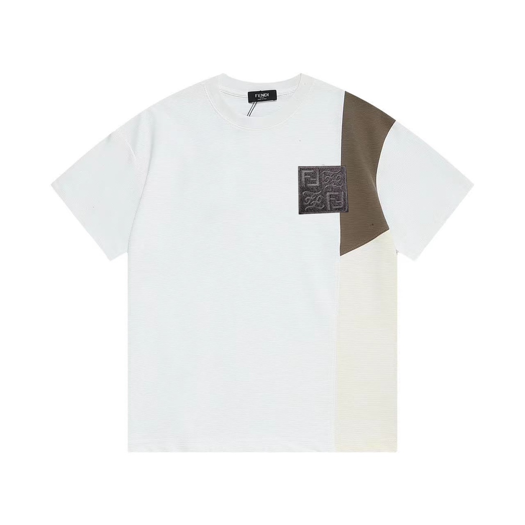 Fendi* corte holgado M-3XL, polo de manga corta con cuello redondo waffle, etiqueta de manga bicolor negro y topo de pr…