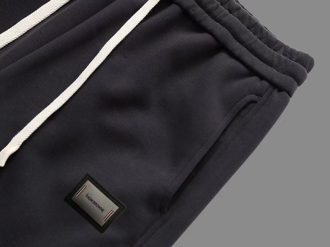 “DW” TB 2024: Stylish Couples Sports and Leisure Pants with Logo Design - 图片 3