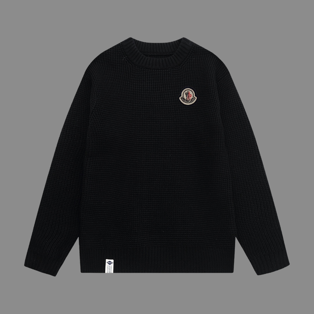 “DW Winter Sweaters: Classic, Big, Cozy Options for Men and Women”