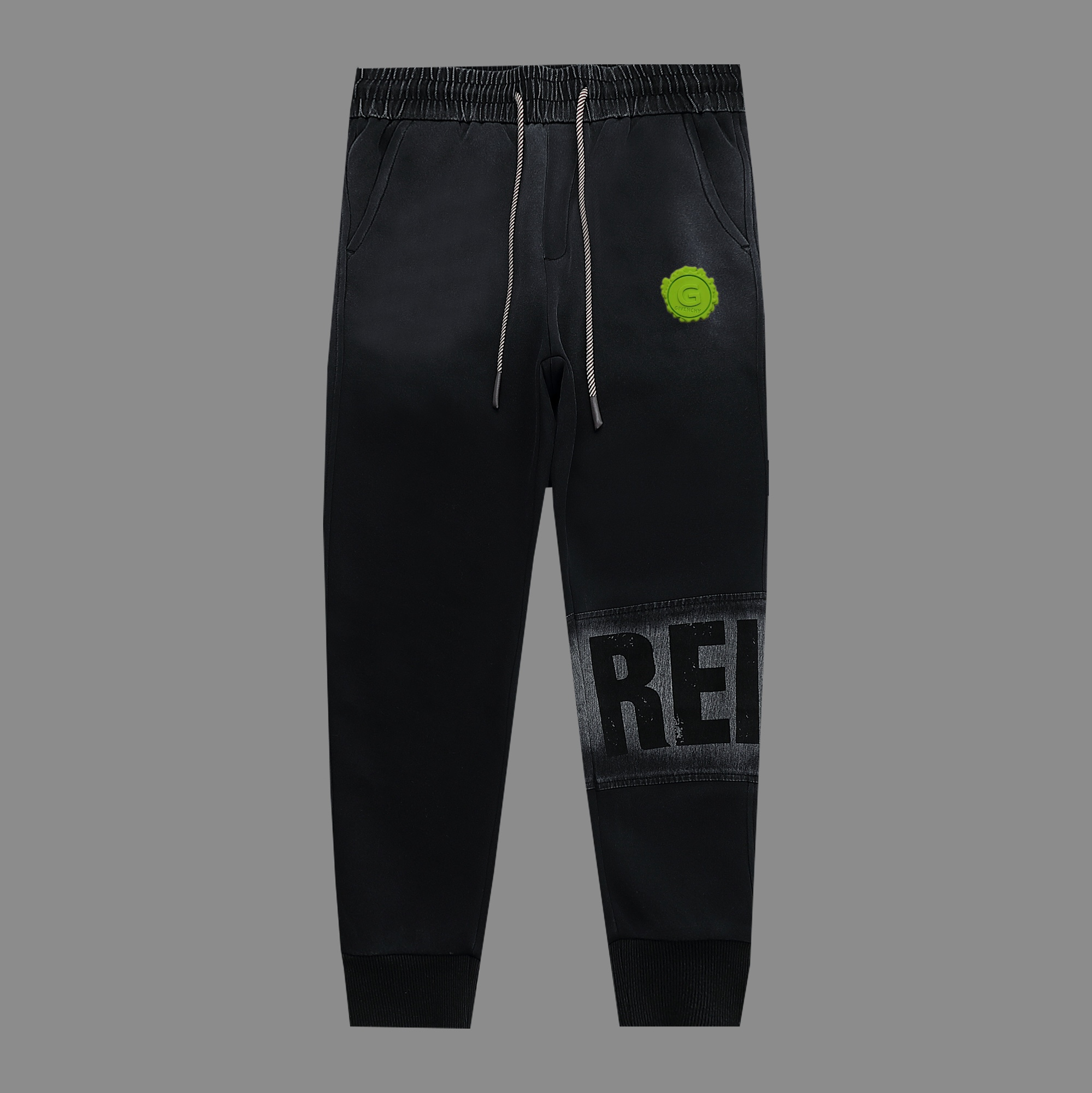 Los nuevos pantalones casual de Givenchy para otoño e invierno. Nuevos tejidos sencillos y modernos hechos a medida, có…