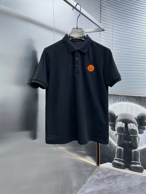 Hermès Men's Black Polo Shirt with Signature Logo, Casual Fit 1 Hermès Men's Black Polo Shirt with Signature Logo, Casual Fit