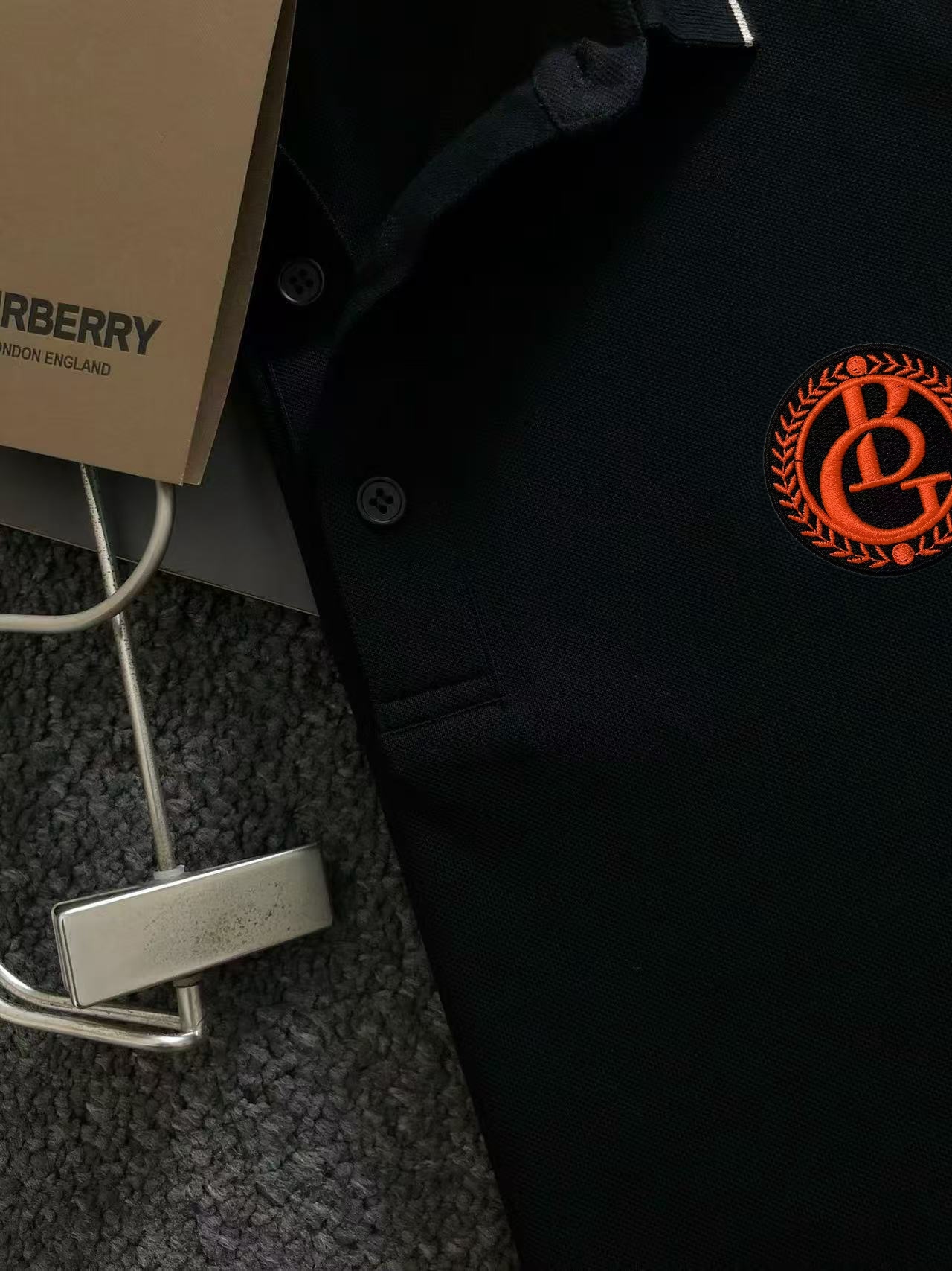 Polo Burberry de Verano para Hombre, Diseño Exclusivo y Máxima Comodidad 5 i1750848973990 3852 0 2