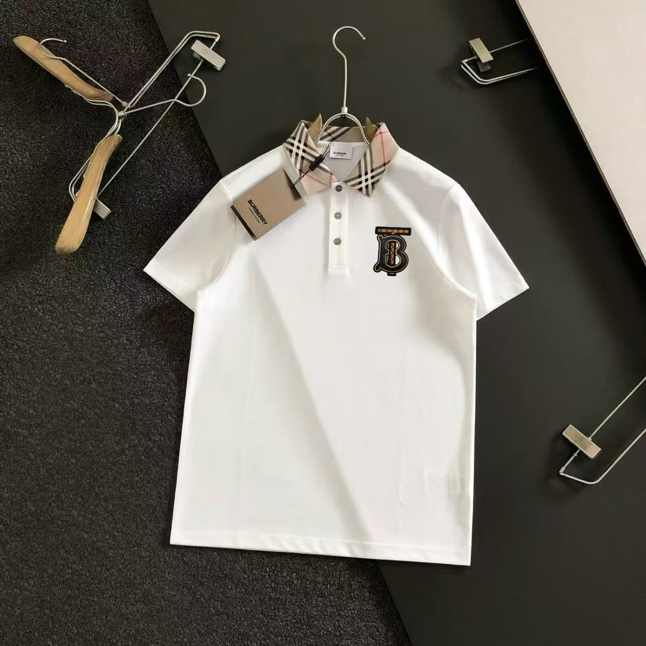 Elegante Polo Burberry de Verano para Hombre - Diseño Premium y Confort 3 i1751037374408 8567 0 1