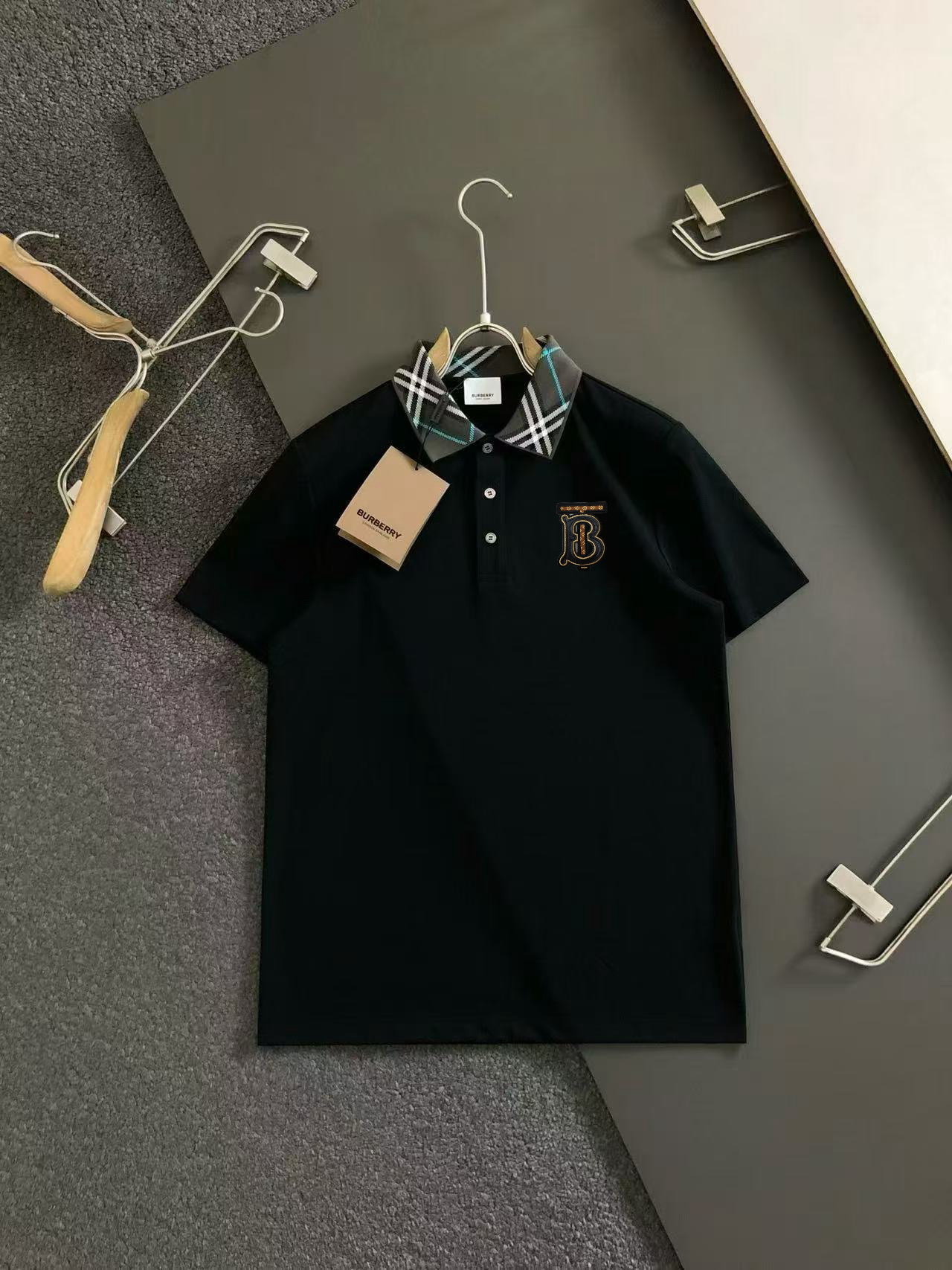 Elegante Polo Burberry de Verano para Hombre - Diseño Premium y Confort 4 i1751037375179 508 0 2