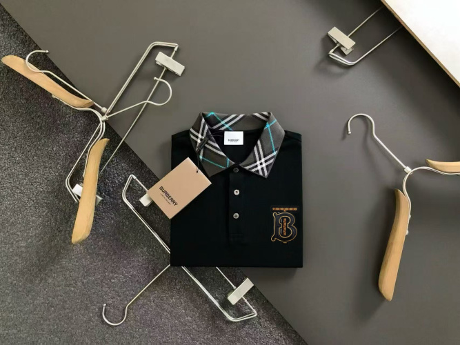 Elegante Polo Burberry de Verano para Hombre - Diseño Premium y Confort 16 Elegante Polo Burberry de Verano para Hombre – Diseño Premium y Confort