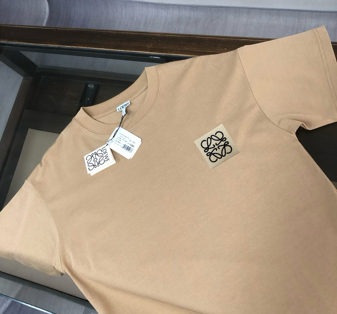 Loewe Camiseta de Manga Corta con Logo Bordado para Hombre y Mujer 3 i1752500903063 5412 0 1