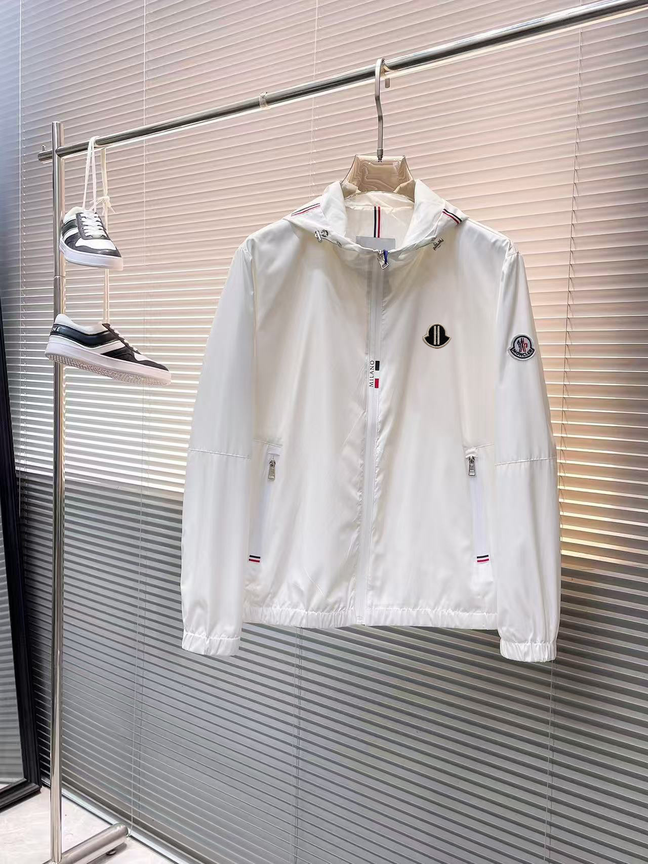 מונכלר ג’קט לגברים בסגנון 2025 – נוחות וניידות ביותר