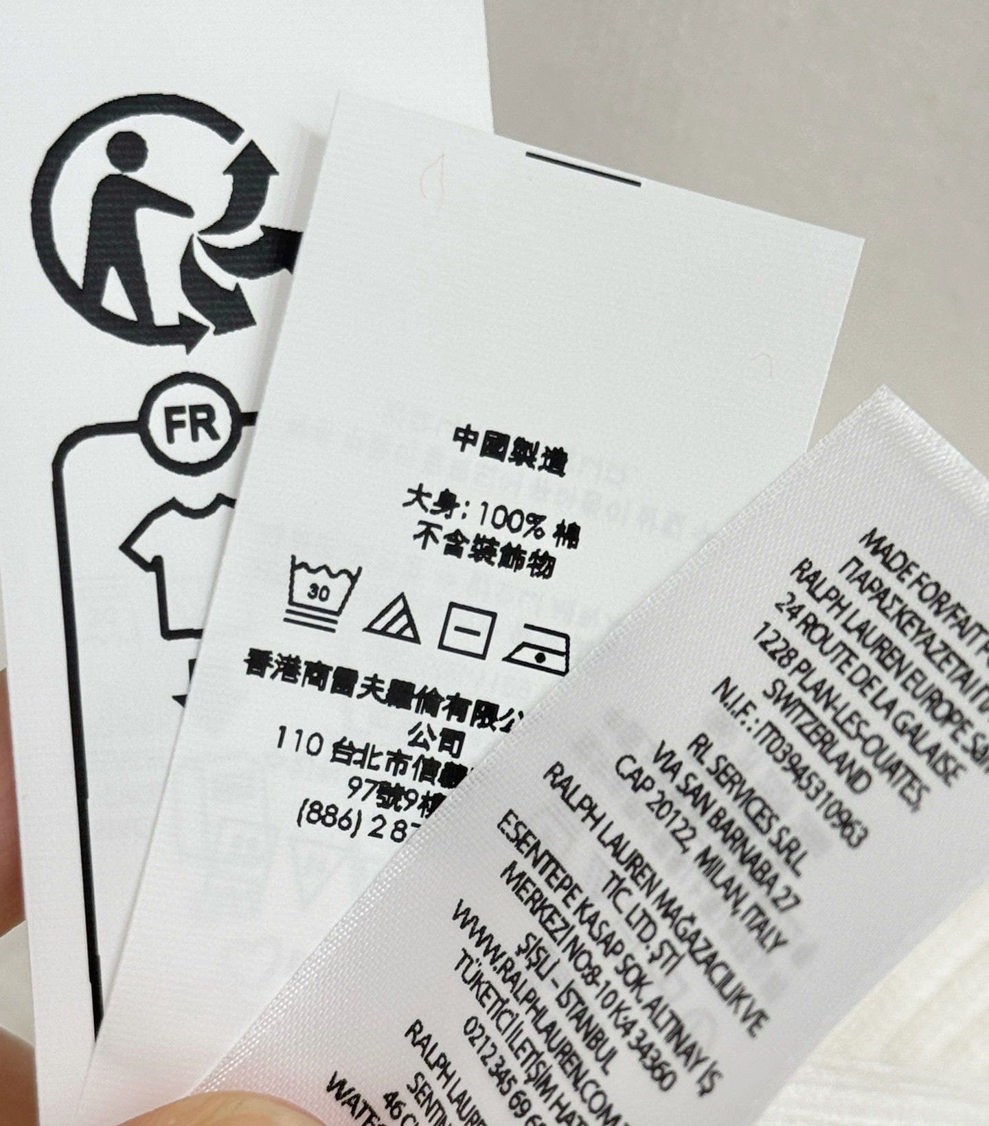 Ralph Lauren 简约纯色短袖T恤，显瘦百搭，舒适针织面料透气亲肤。 不单调，轻松驾驭通勤休闲风