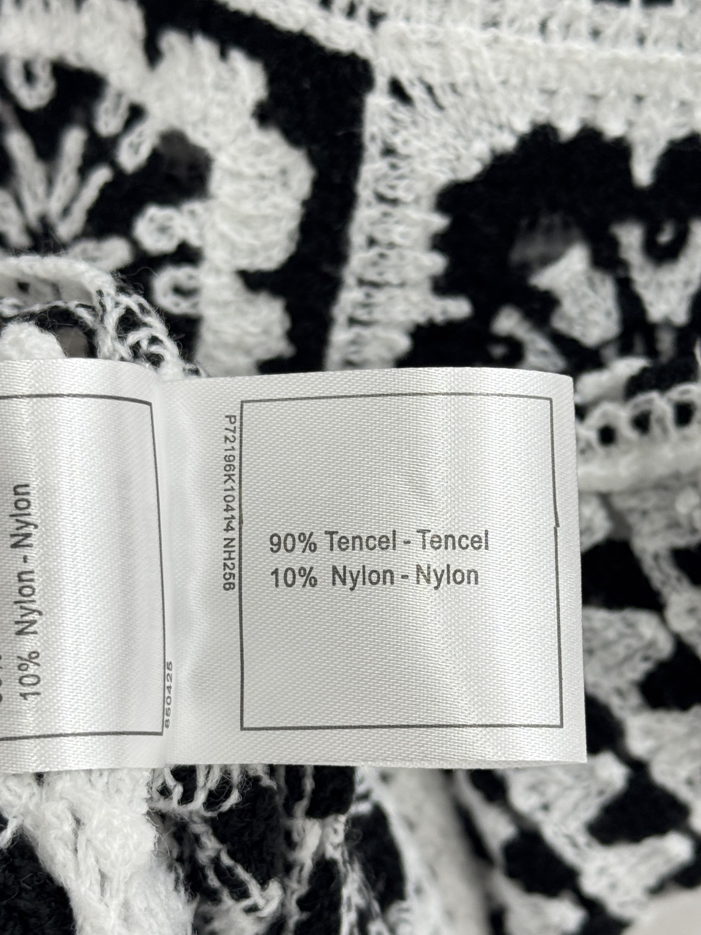 Chanel 钩花无袖马甲