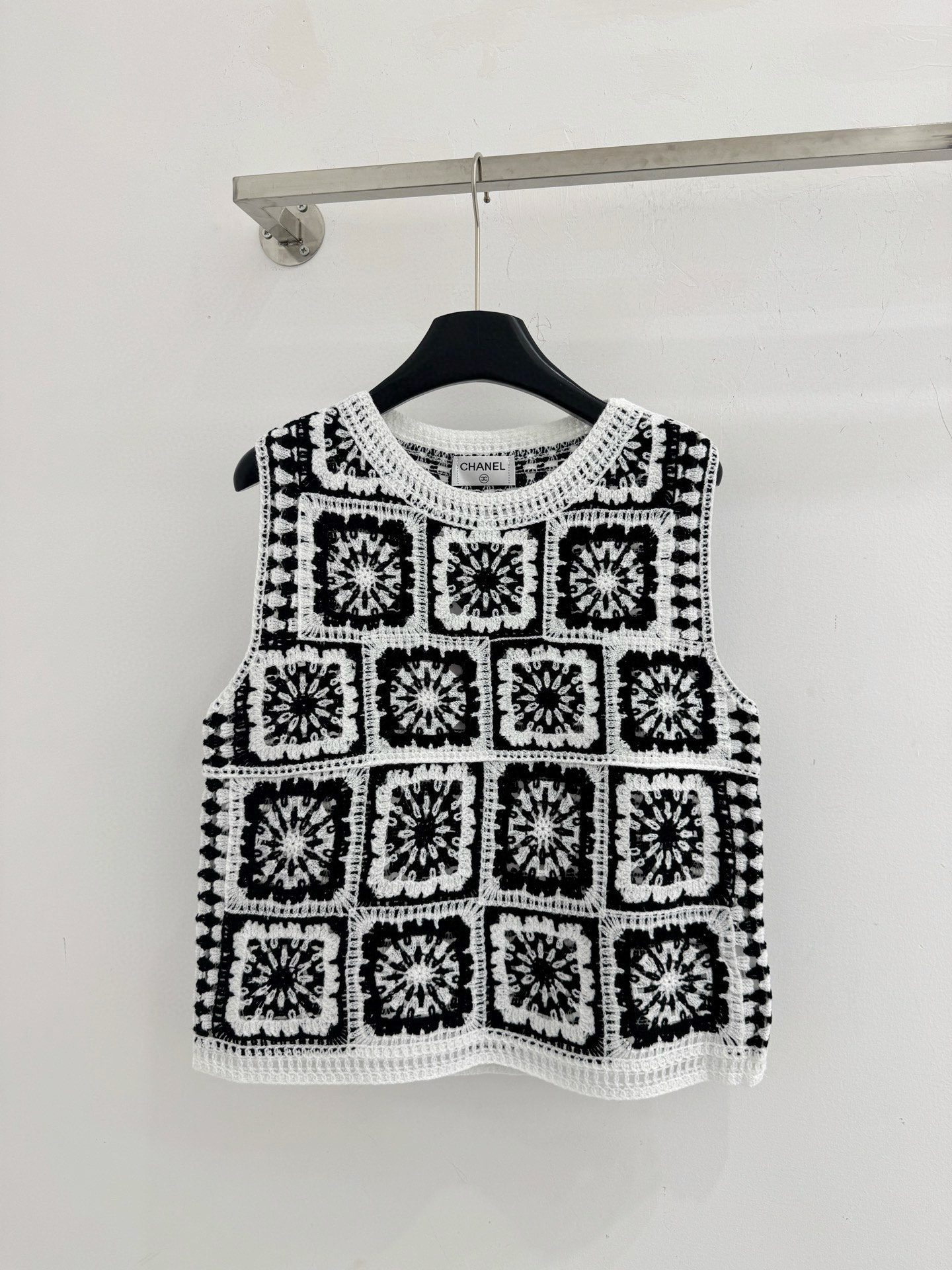 Chanel 钩花无袖马甲
