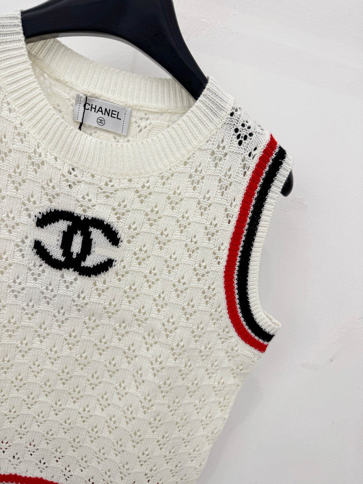 Chrome Hearts 镂空针织背心，提花工艺，撞色条纹包边，简约logo点缀，透气百搭，叠穿单穿都