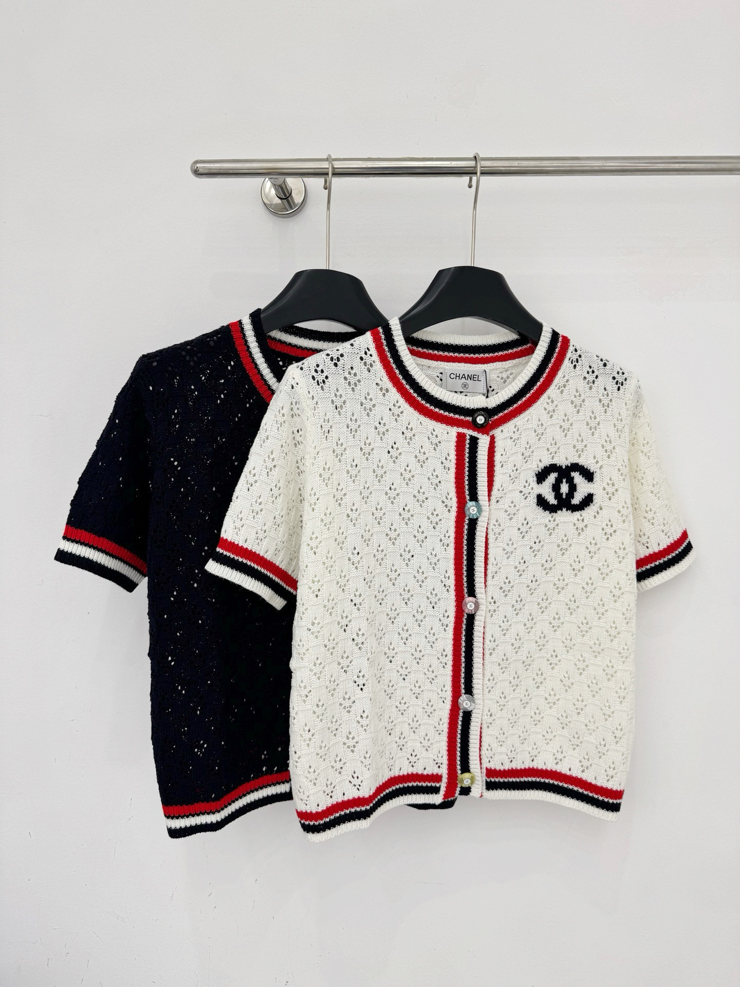 Chrome Hearts 镂空针织开衫短袖 提花工艺，撞色条纹包边，简约logo点缀，透气百搭，叠穿单穿都